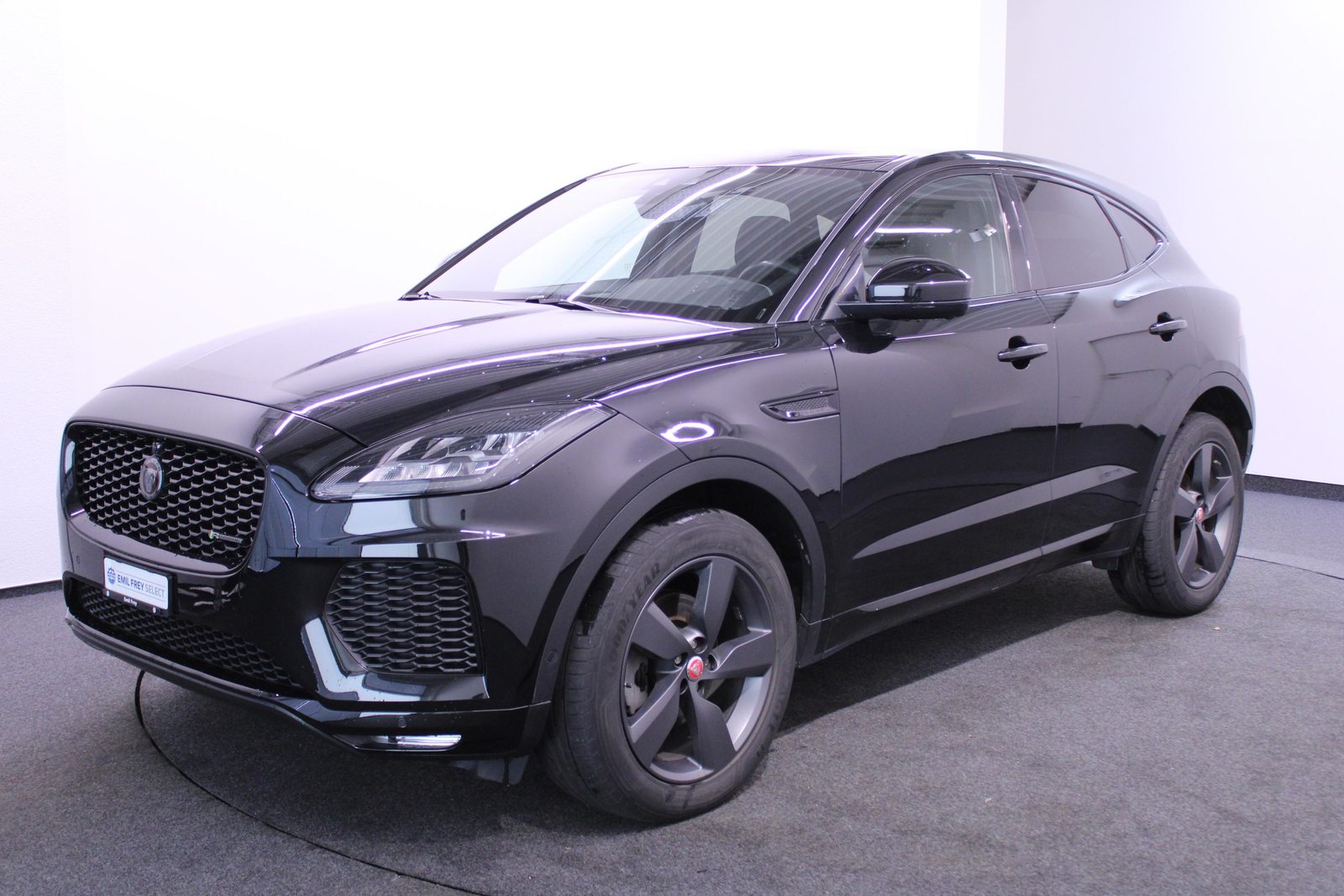 JAGUAR E-Pace 2.0 D 180 R-Dynamic S AWD *LEASING 1.99%*