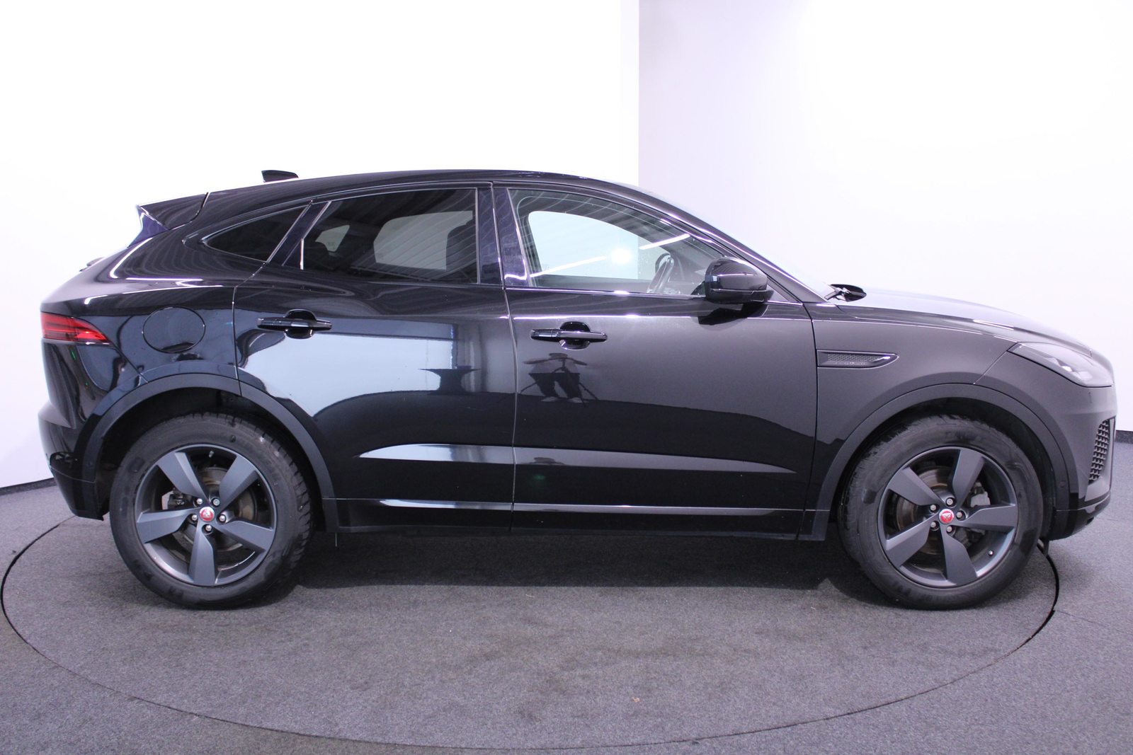 JAGUAR E-Pace 2.0 D 180 R-Dynamic S AWD *LEASING 1.99%*, Diesel, Occasion / Gebraucht, Automatik - 5
