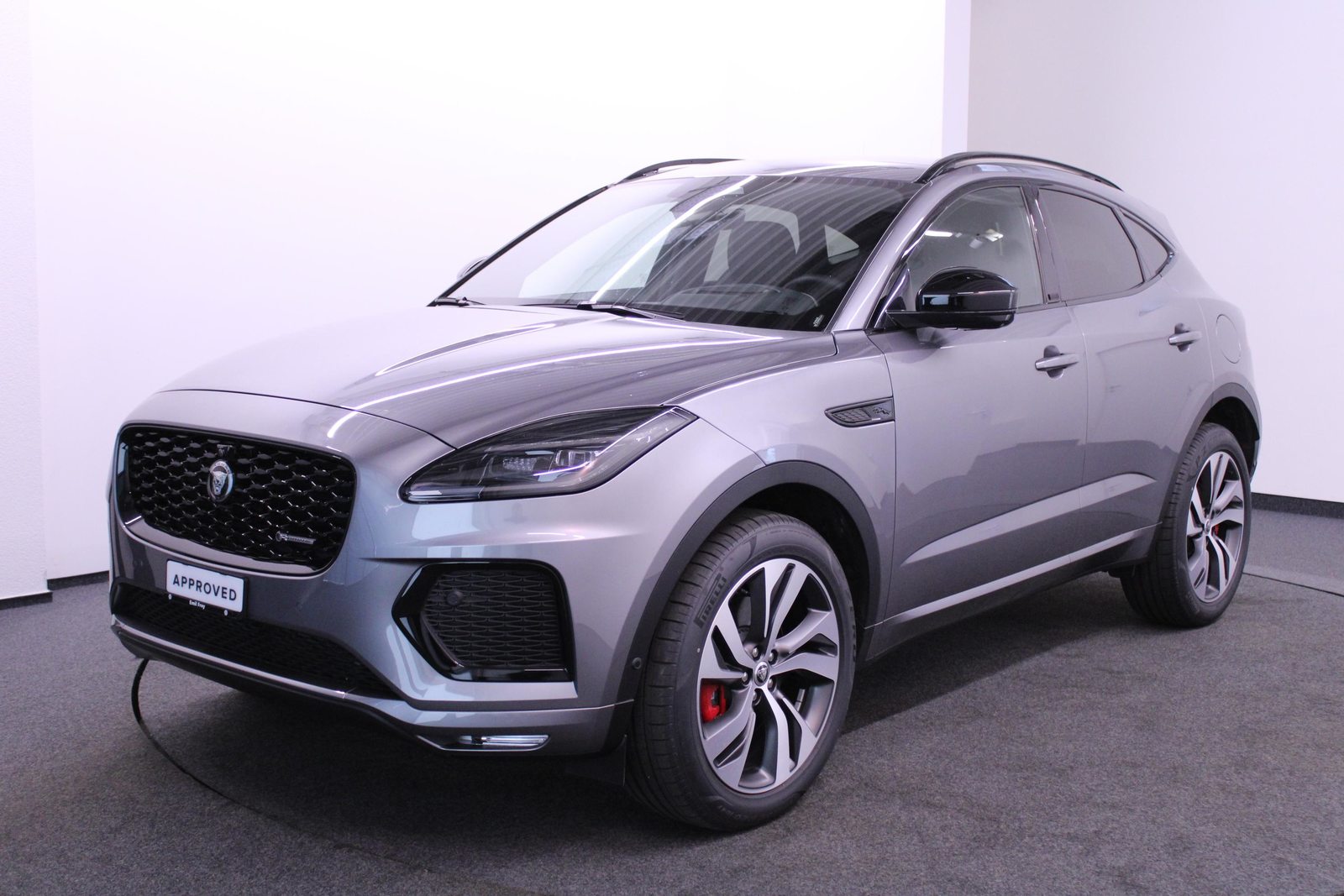 JAGUAR E-Pace 1.5 T 300e R-Dynamic SE AWD *LEASING 0.99%*