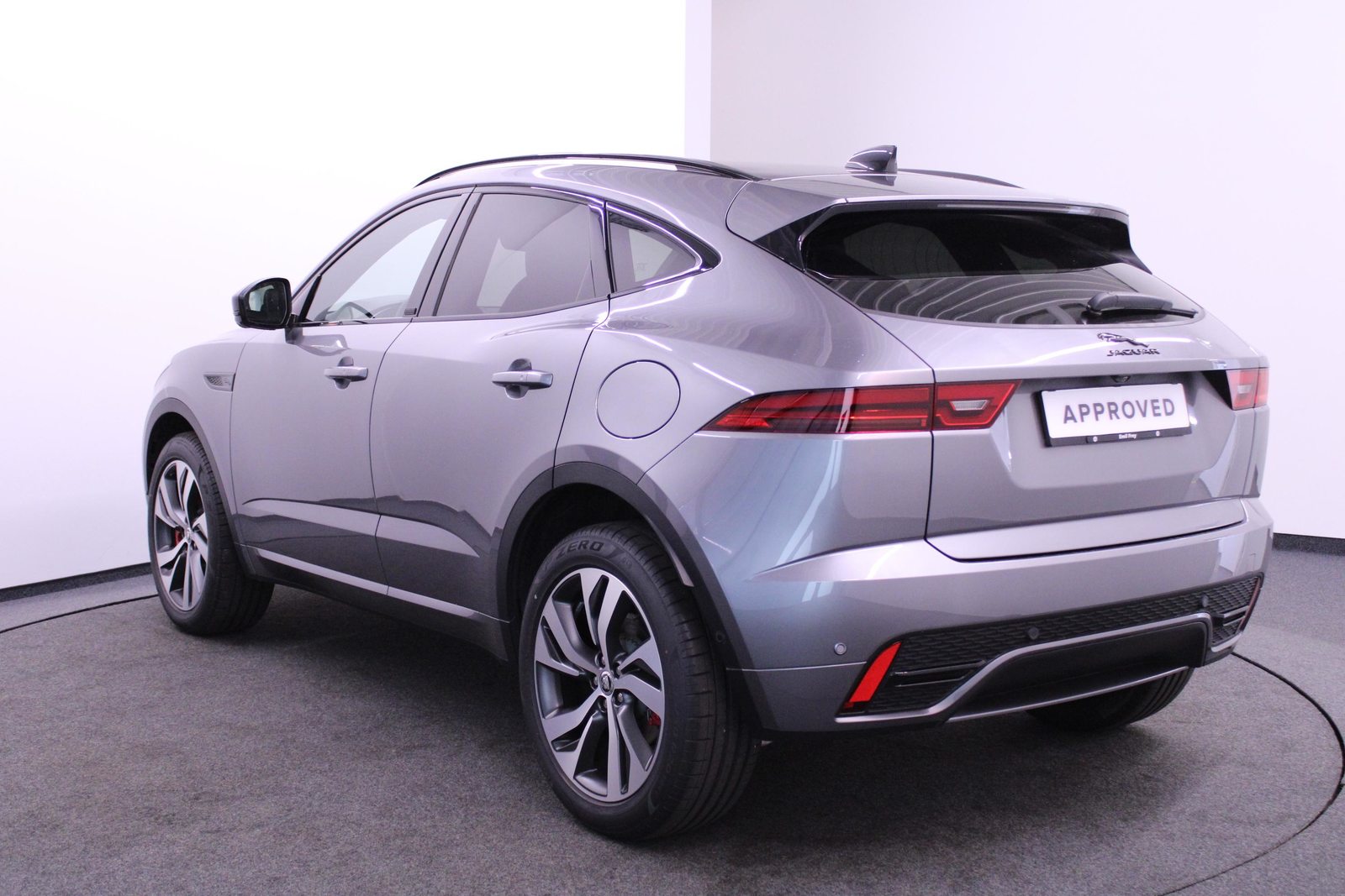 JAGUAR E-Pace 1.5 T 300e R-Dynamic SE AWD *LEASING 0.99%*, Plug-in-Hybrid Benzin/Elektro, Occasion / Gebraucht, Automatik - 4