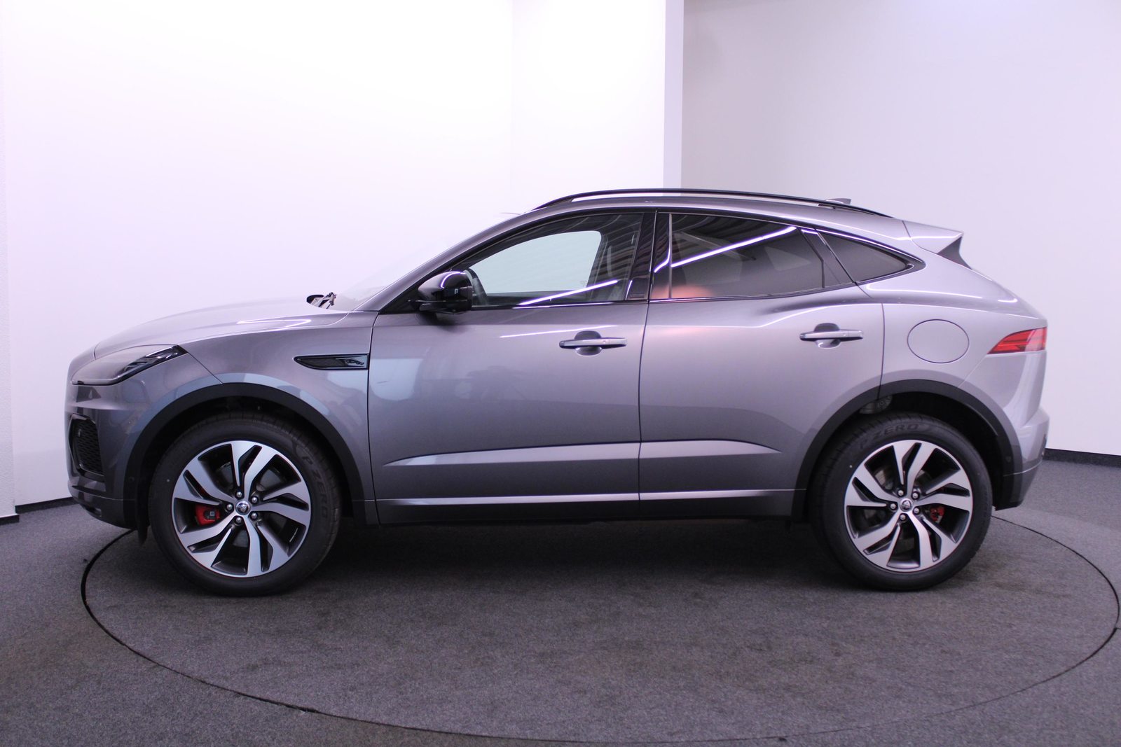 JAGUAR E-Pace 1.5 T 300e R-Dynamic SE AWD *LEASING 0.99%*, Plug-in-Hybrid Benzin/Elektro, Occasion / Gebraucht, Automatik - 5