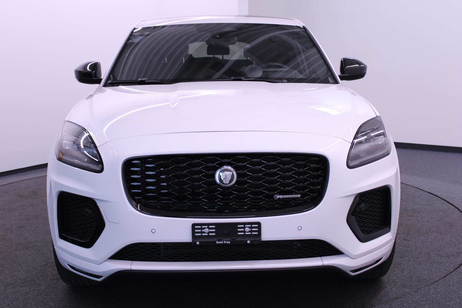 JAGUAR E-Pace 1.5 T 300e R-Dynamic SE AWD "Inkl. Anhänger Kupplung, Plug-in-Hybrid Benzin/Elektro, Occasion / Gebraucht, Automatik - 3