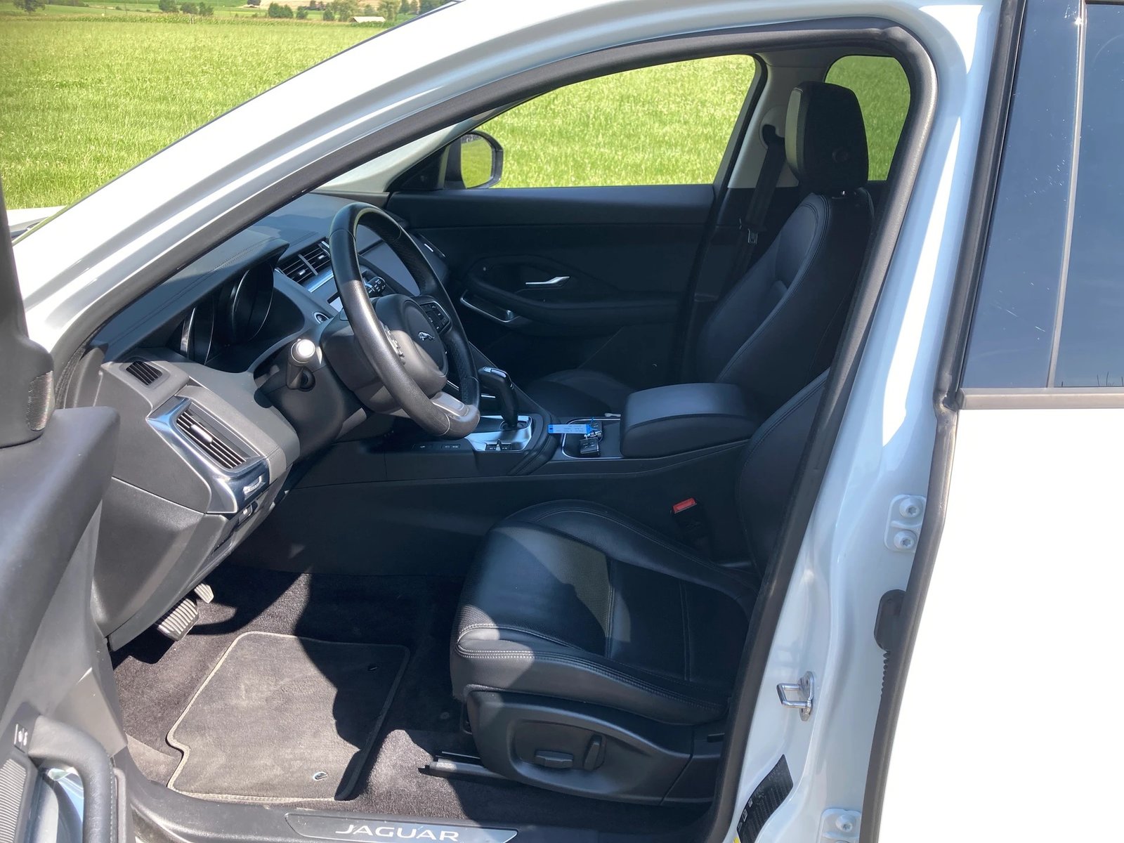 JAGUAR E-Pace 2.0d D150 AWD Automatik, Diesel, Occasion / Gebraucht, Automatik - 7