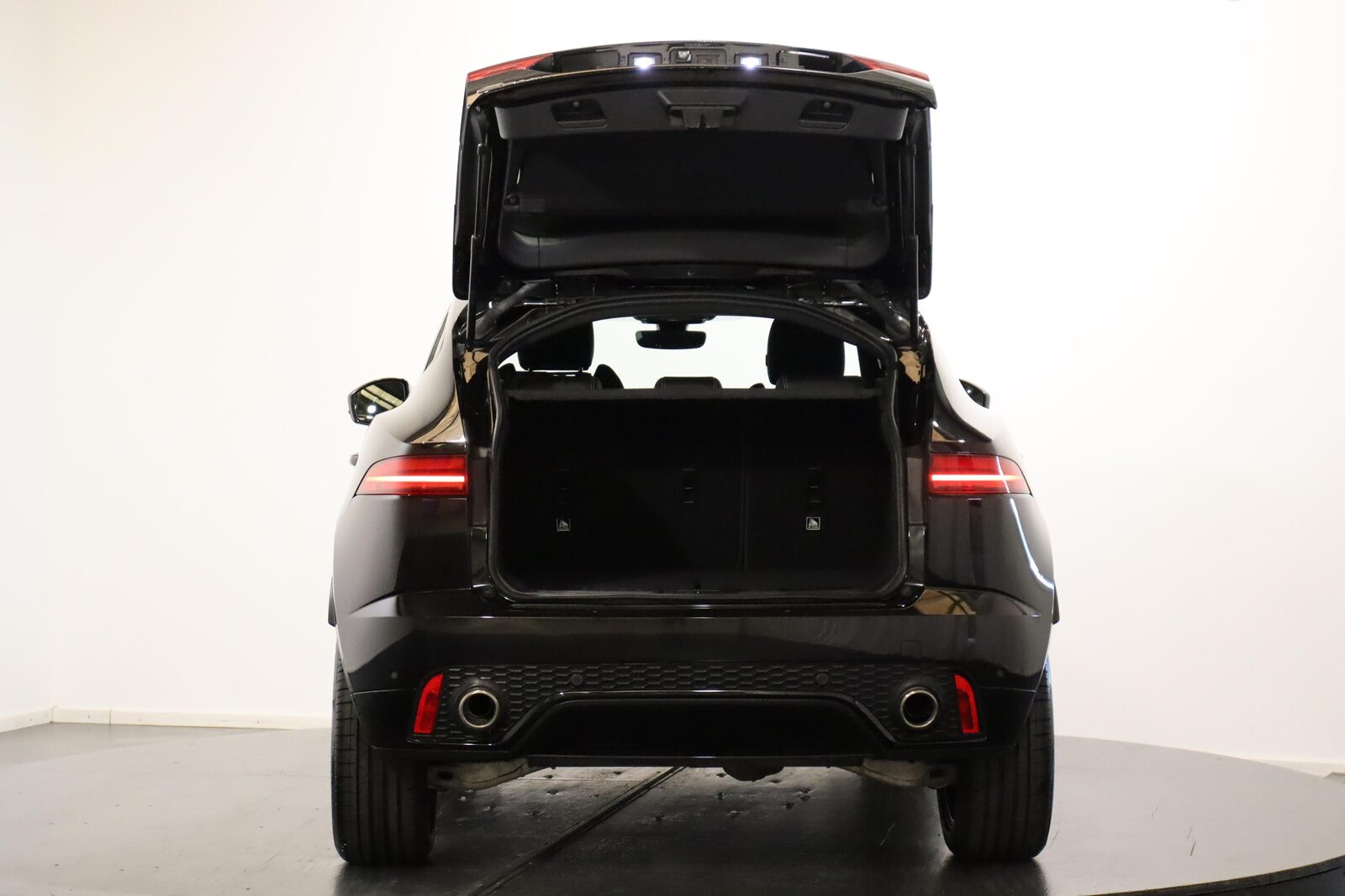 JAGUAR E-Pace 2.0 T 200 R-Dynamic S AWD, Benzina, Occasioni / Usate, Automatico - 4