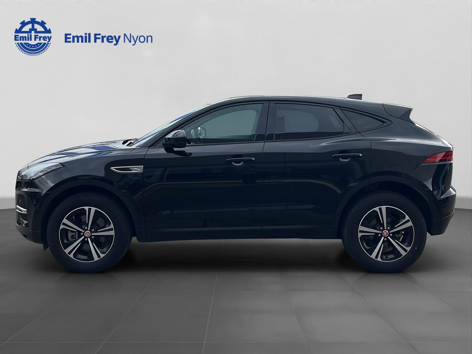 JAGUAR E-Pace 2.0 I4 200 S AWD, Mild-Hybrid Petrol/Electric, Second hand / Used, Automatic - 3