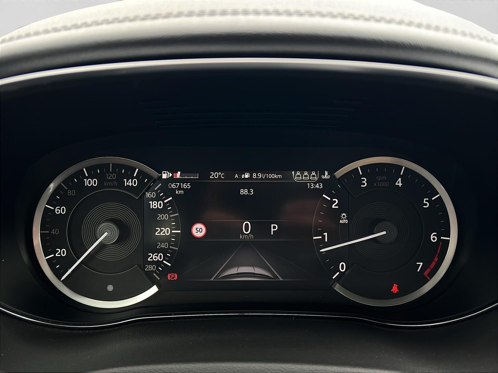 JAGUAR E-Pace 2.0 I4 200 S AWD, Mild-Hybrid Petrol/Electric, Second hand / Used, Automatic - 4