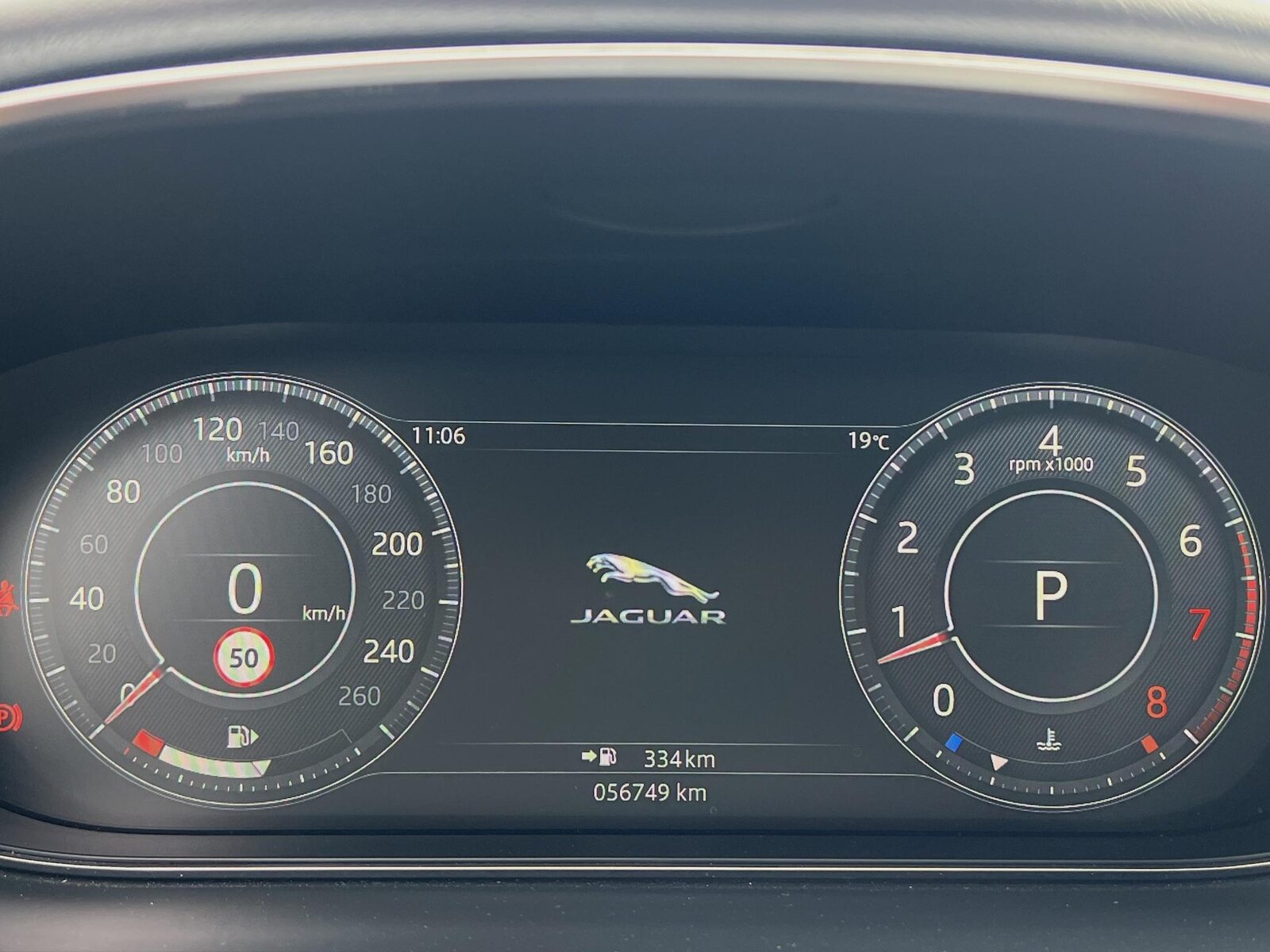 JAGUAR E-Pace 2.0 T 250 R-Dynamic SE AWD, Benzina, Occasioni / Usate, Automatico - 4