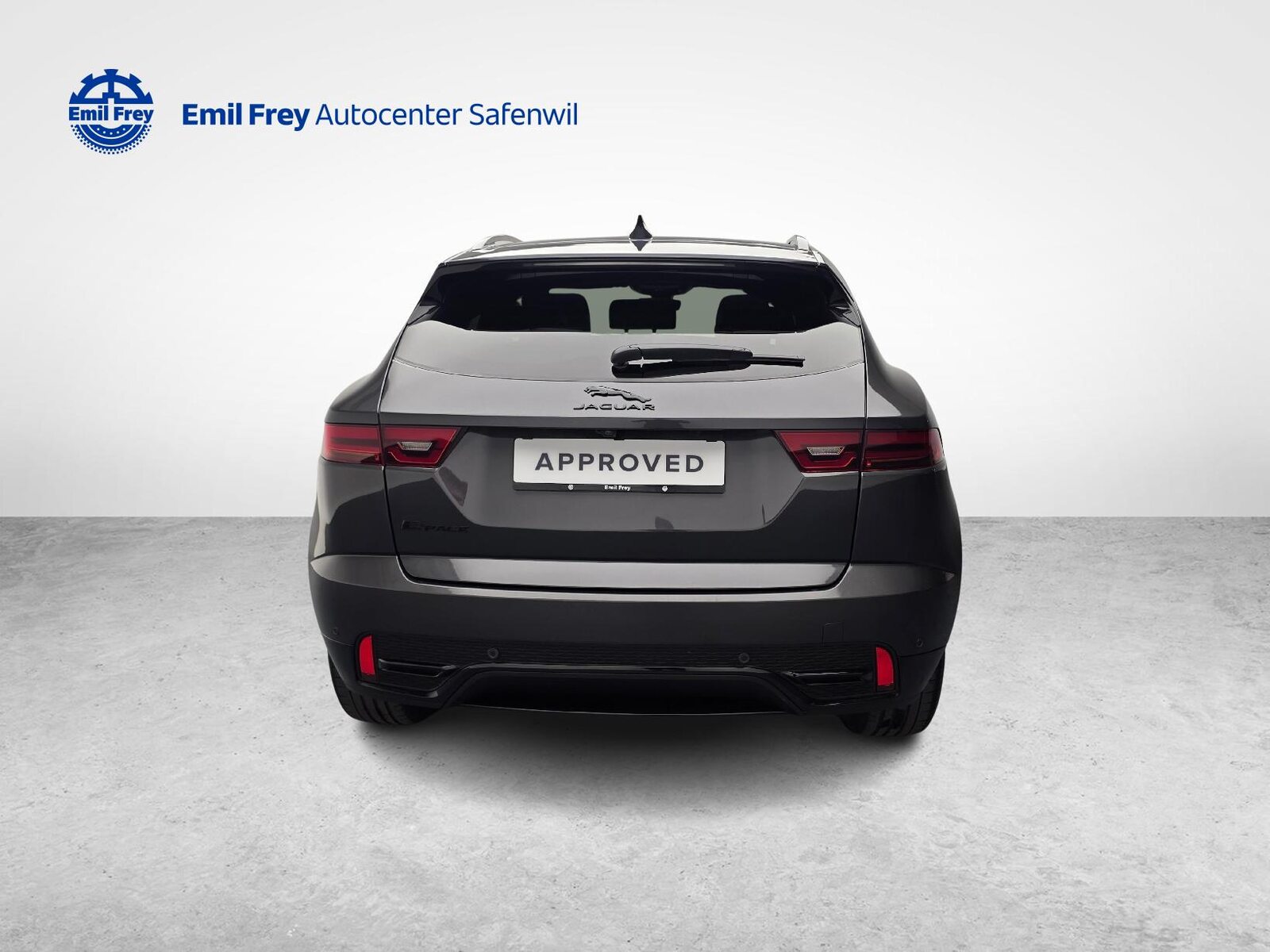 JAGUAR E-Pace 2.0 D I4 200 R-Dynamic Black AWD, Mild-Hybrid Diesel/Electric, Second hand / Used, Automatic - 4