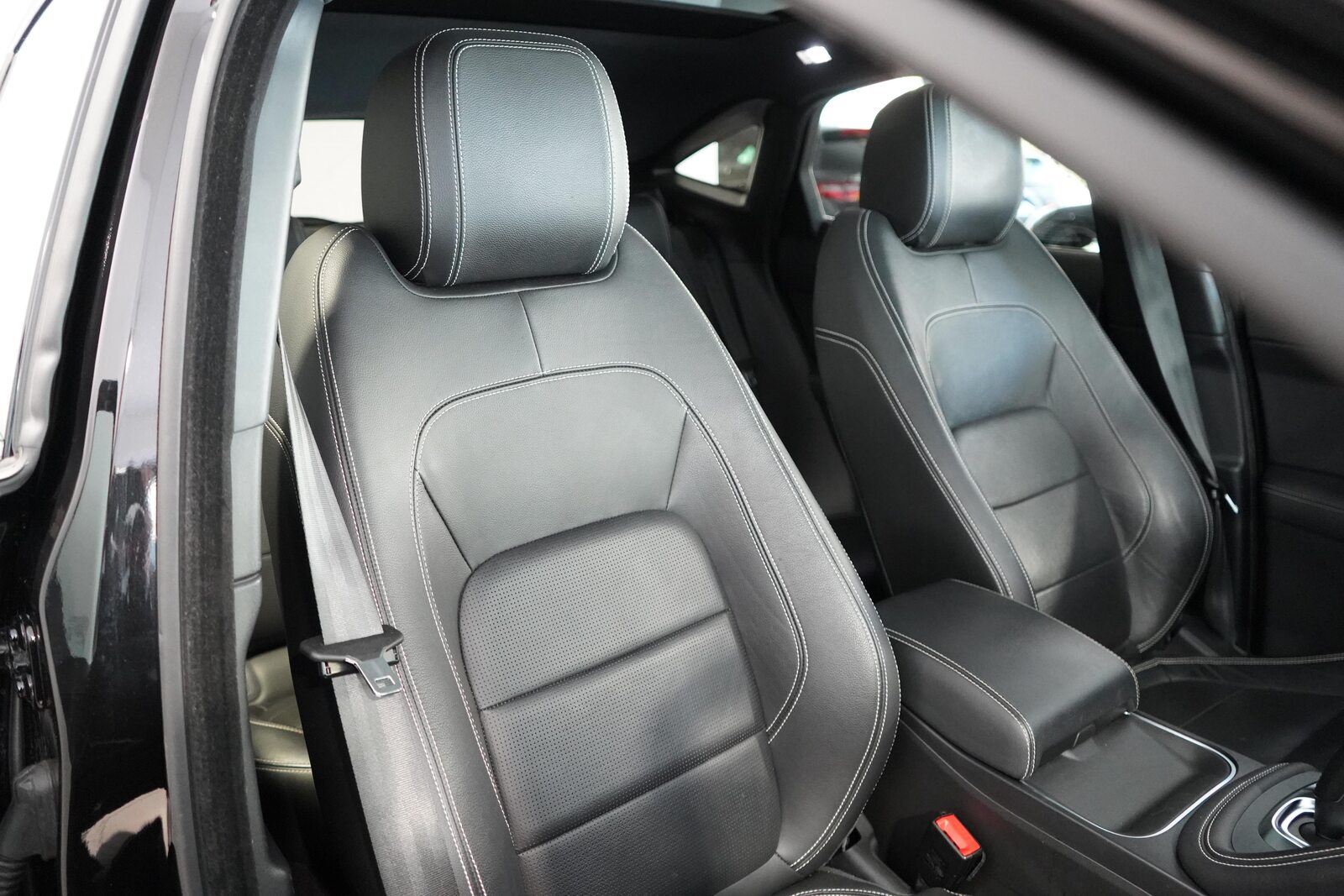 JAGUAR E-Pace 2.0 T 250 R-Dynamic SE AWD, Benzina, Occasioni / Usate, Automatico - 7