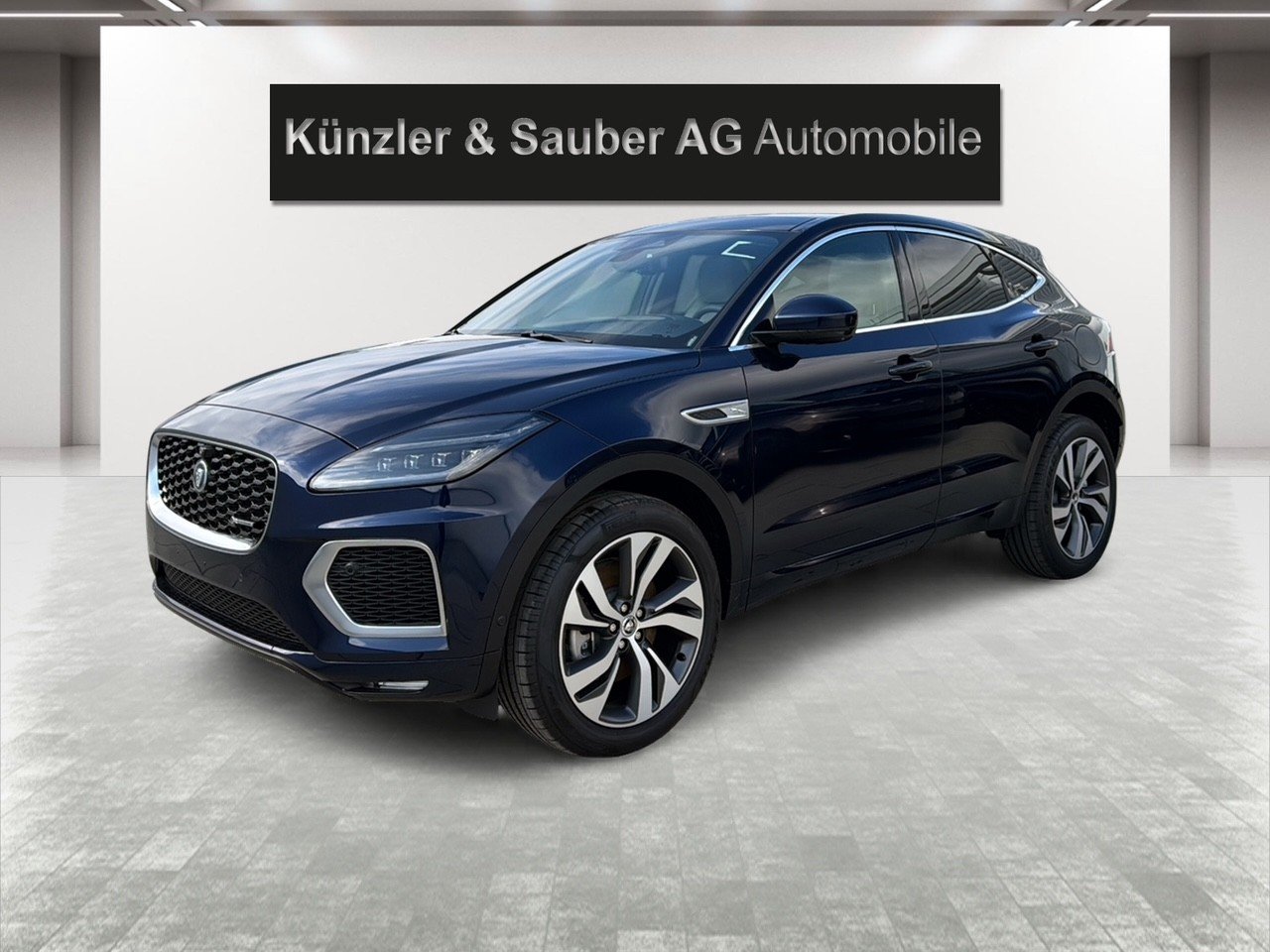 JAGUAR E-Pace 1.5 P269e R-Dynamic AWD HSE, Plug-in-Hybrid Benzin/Elektro, Vorführwagen, Automatik - 2