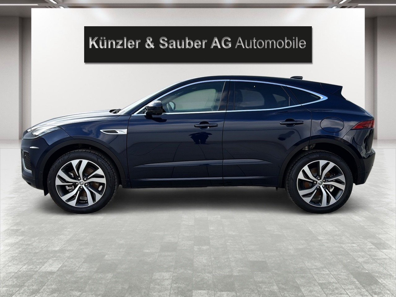 JAGUAR E-Pace 1.5 P269e R-Dynamic AWD HSE, Plug-in-Hybrid Benzin/Elektro, Vorführwagen, Automatik - 3