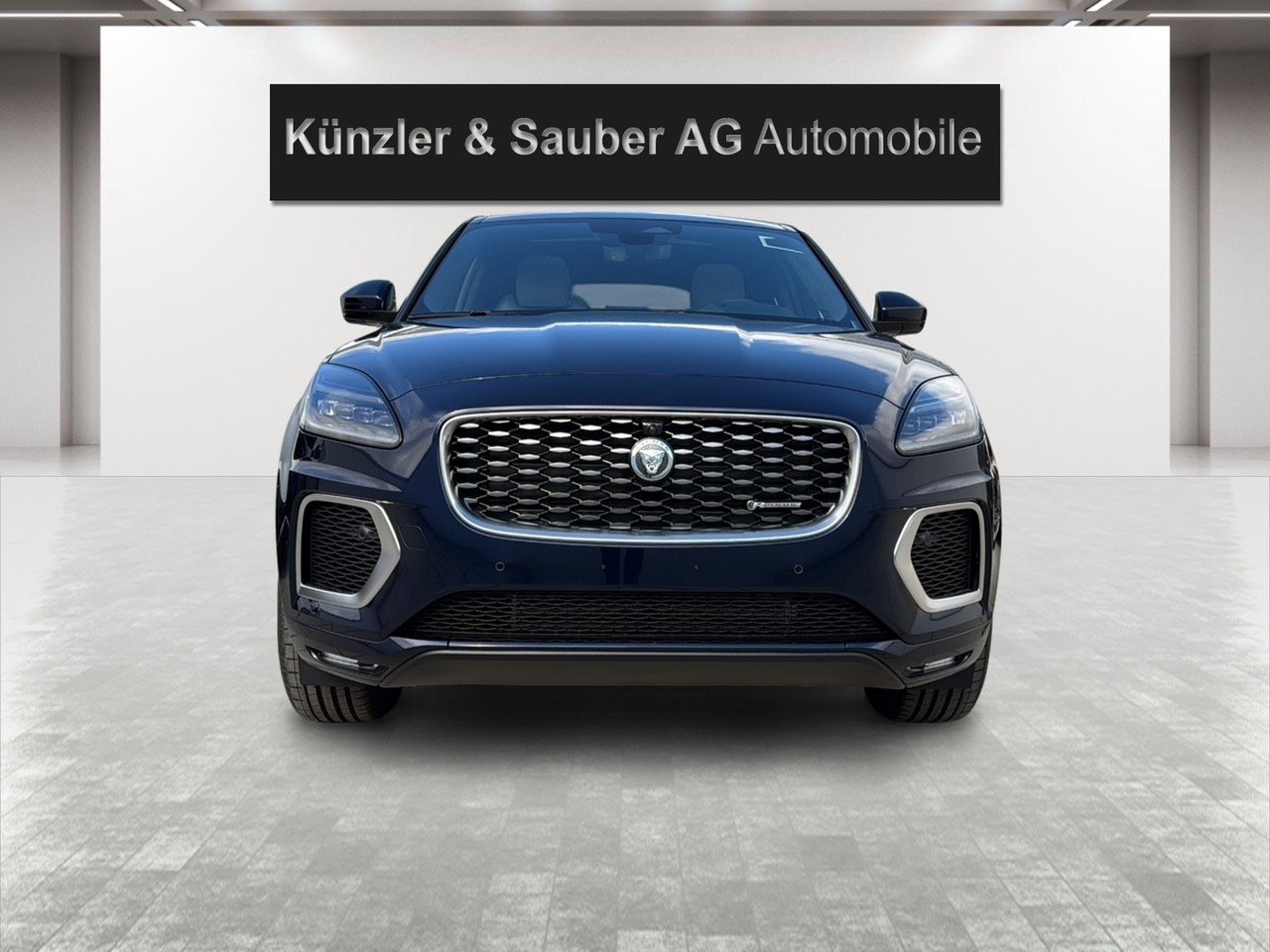 JAGUAR E-Pace 1.5 P269e R-Dynamic AWD HSE, Plug-in-Hybrid Benzin/Elektro, Vorführwagen, Automatik - 5
