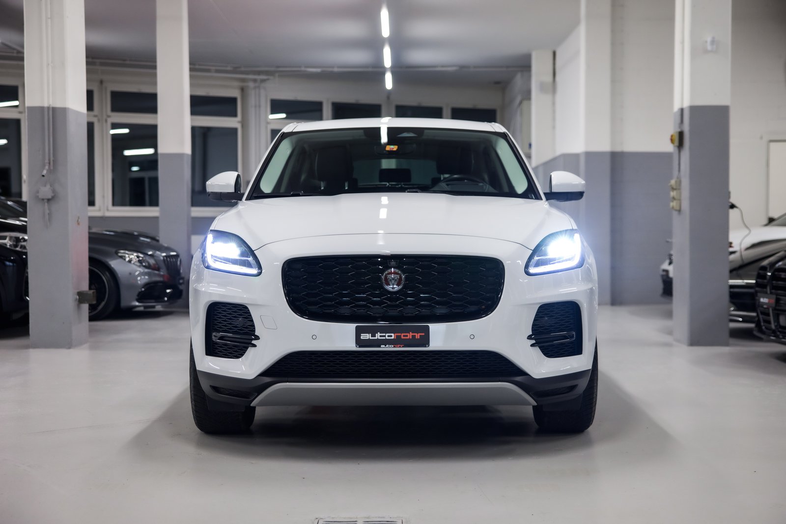 JAGUAR E-Pace 2.0 P200 AWD, Mild-Hybrid Petrol/Electric, Second hand / Used, Automatic - 2