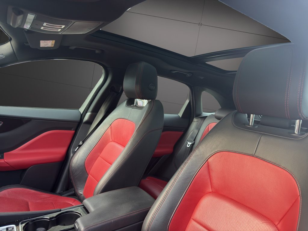 JAGUAR F-PACE 2.0 T 300 Prestige AWD, Benzin, Occasion / Gebraucht, Automatik - 4
