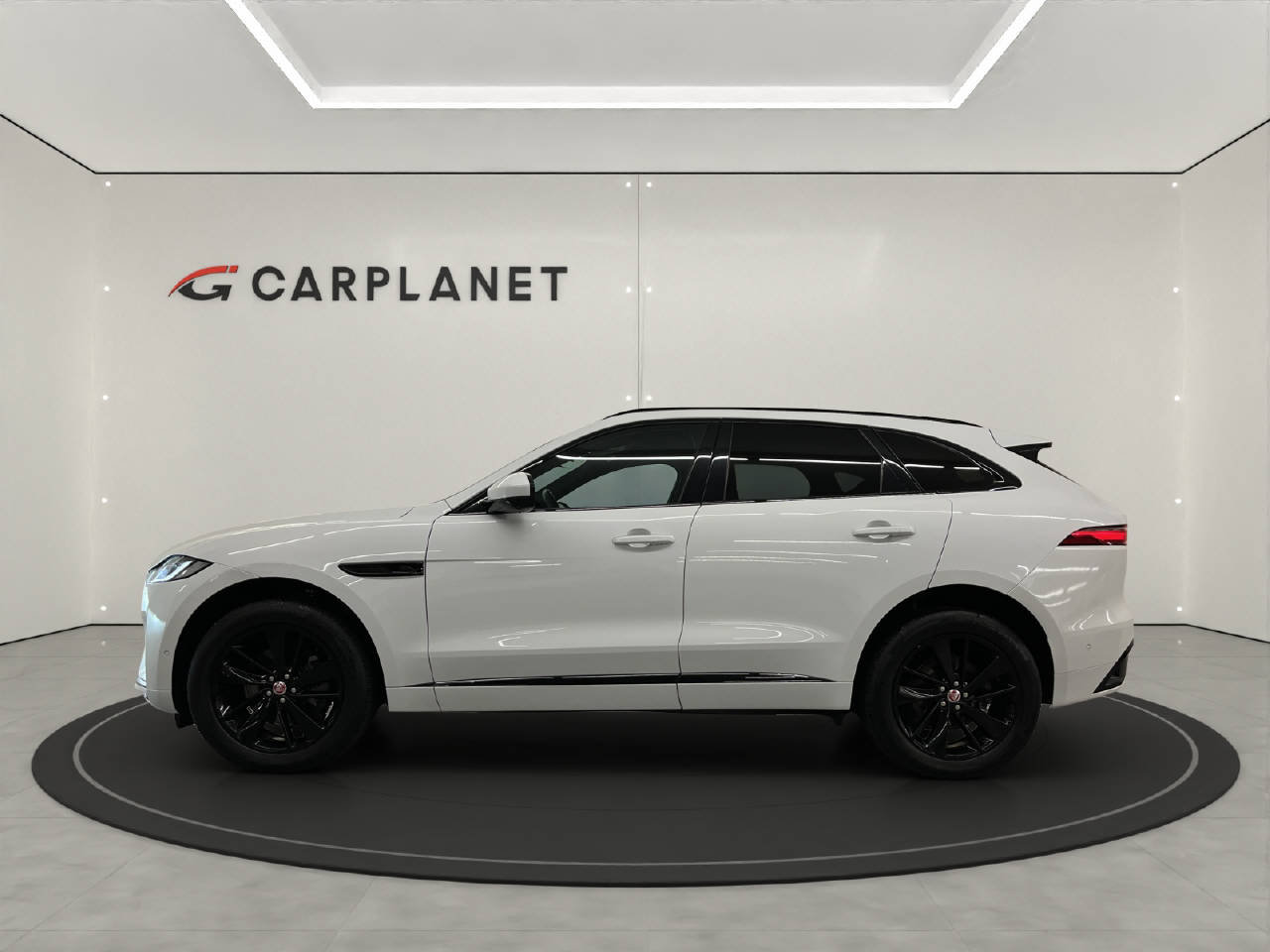 JAGUAR F-Pace 2.0 I4 250 R-Dynamic SE, Benzina, Occasioni / Usate, Automatico - 2
