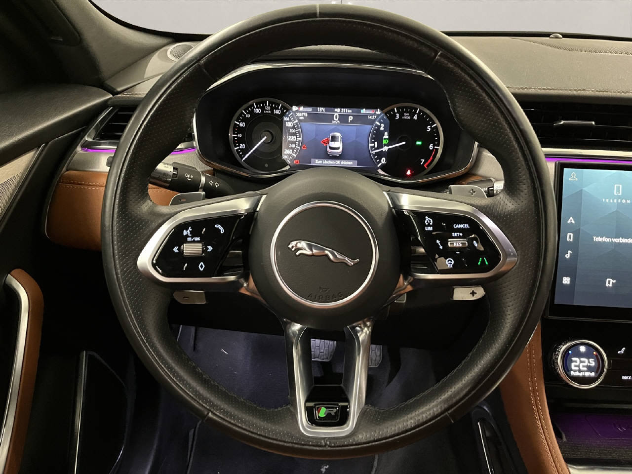 JAGUAR F-Pace 2.0 I4 250 R-Dynamic SE, Benzina, Occasioni / Usate, Automatico - 7