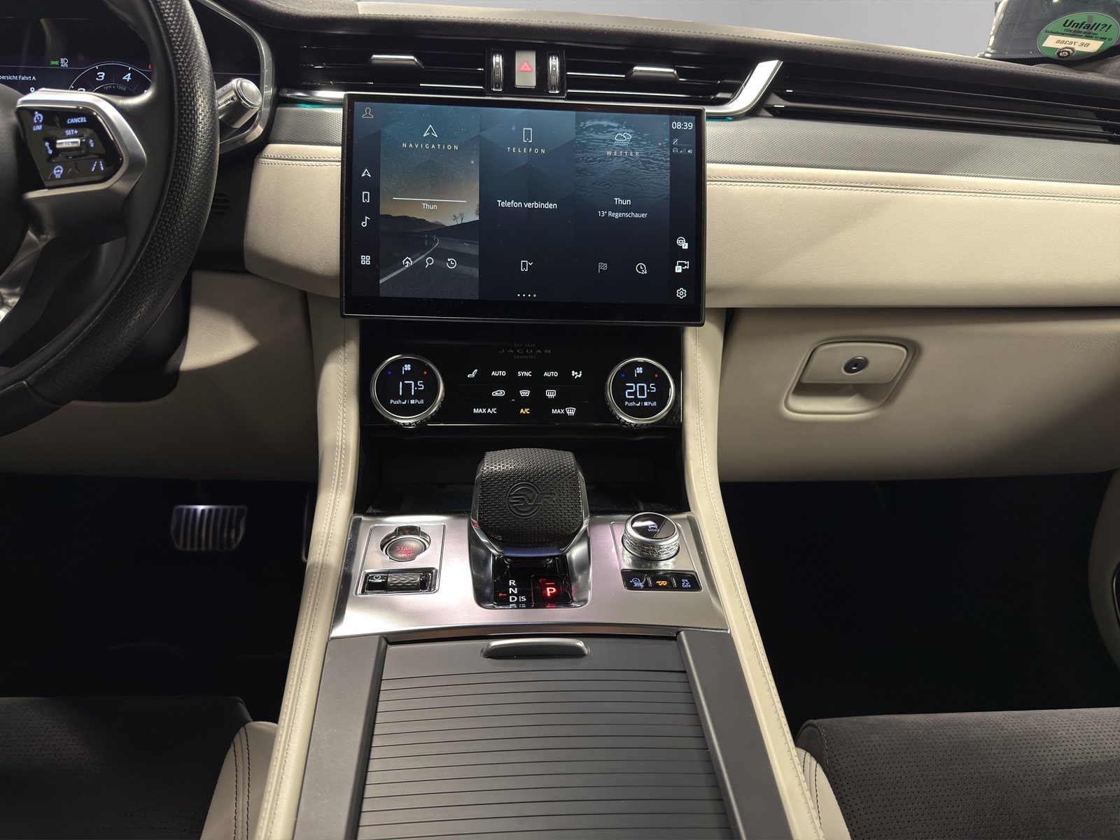 JAGUAR F-Pace 5.0 V8 SVR AWD, Essence, Occasion / Utilisé, Automatique - 7