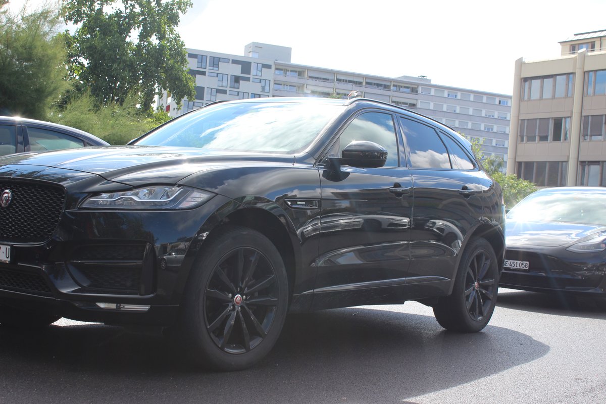 JAGUAR F-PACE 25d R-Sport AWD Automatik, Diesel, Occasion / Utilisé, Automatique - 7