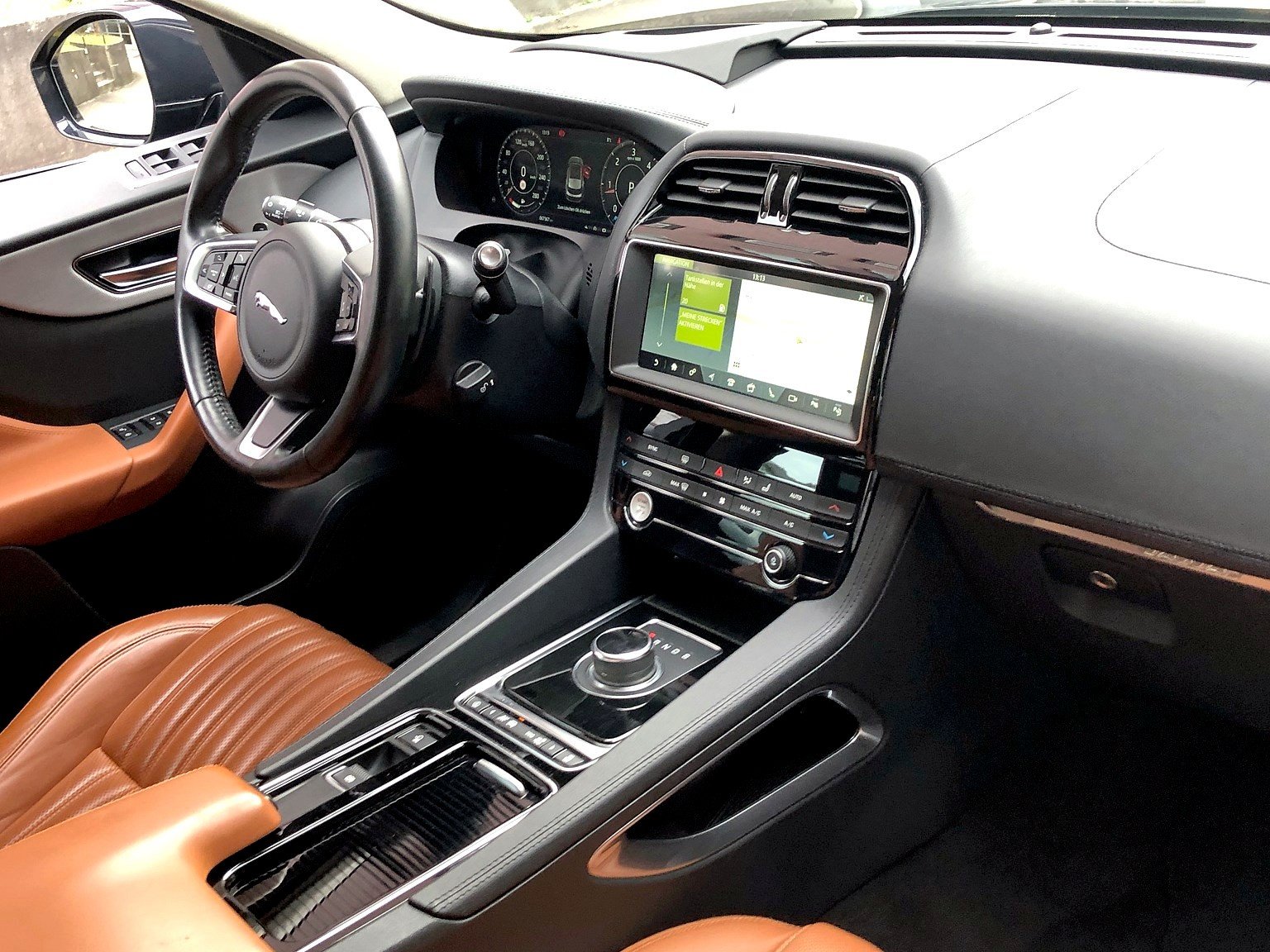 JAGUAR F-Pace 25d Portfolio AWD Automatik, Diesel, Occasion / Utilisé, Automatique - 5