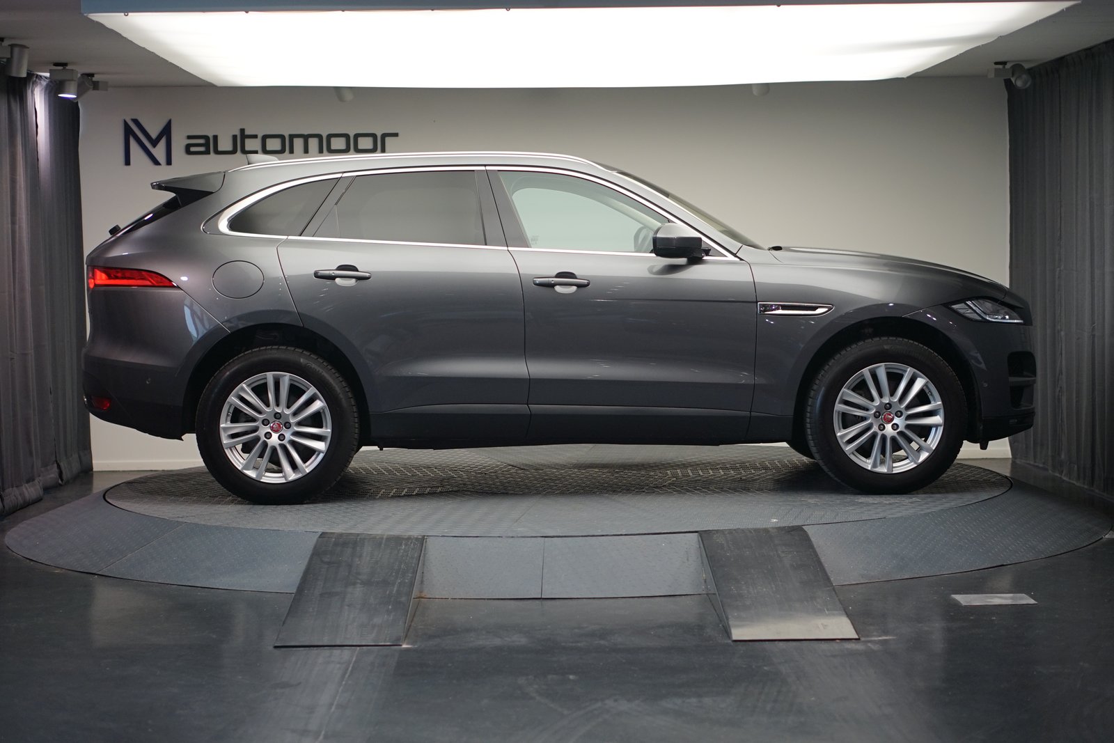 JAGUAR F-Pace 30t 2.0 Prestige AWD Automatik *CH-Fahrzeug* *, Essence, Occasion / Utilisé, Automatique - 4