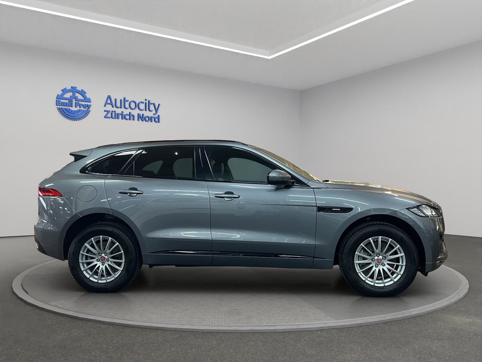 JAGUAR F-Pace 3.0 V6 D R-Sport AWD, Diesel, Second hand / Used, Automatic - 5