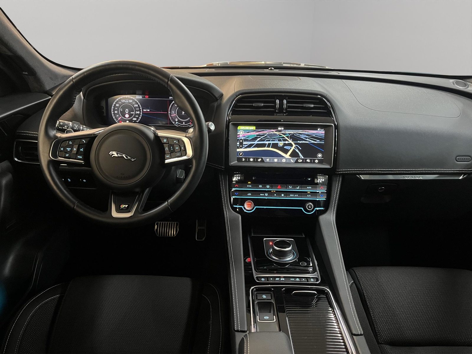 JAGUAR F-Pace 3.0 V6 D R-Sport AWD, Diesel, Second hand / Used, Automatic - 6