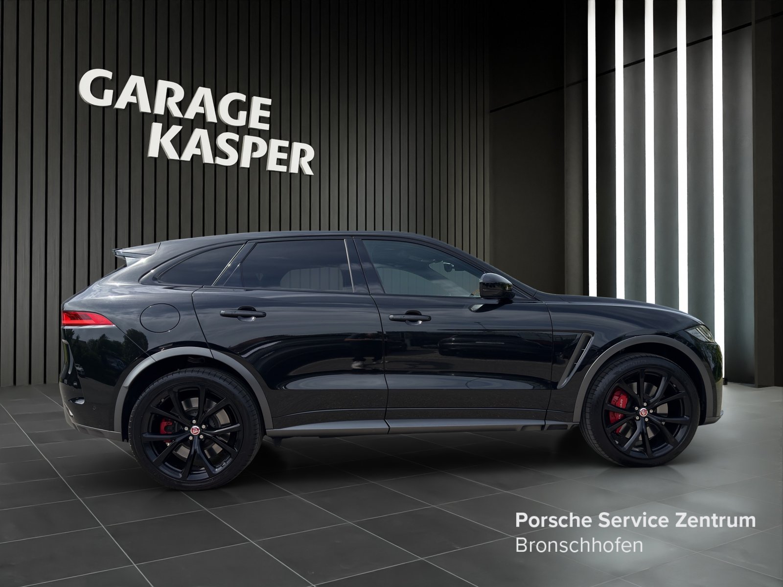 JAGUAR F-Pace 5.0 V8 SVR AWD 5.0 V8 SVR AWD, Essence, Occasion / Utilisé, Automatique - 6