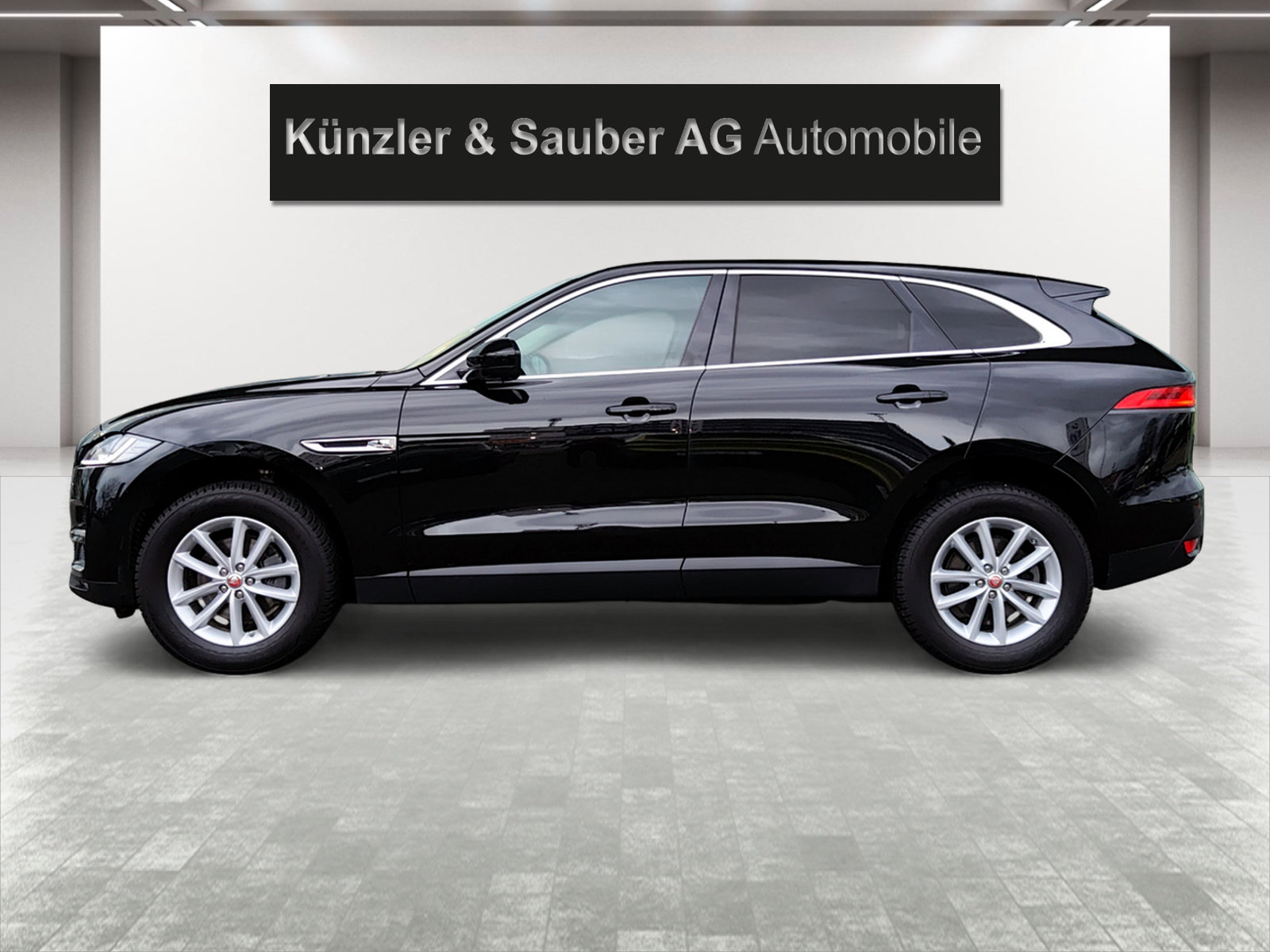 JAGUAR F-Pace 25t 2.0 Portfolio AWD Automatik, Essence, Occasion / Utilisé, Automatique - 2