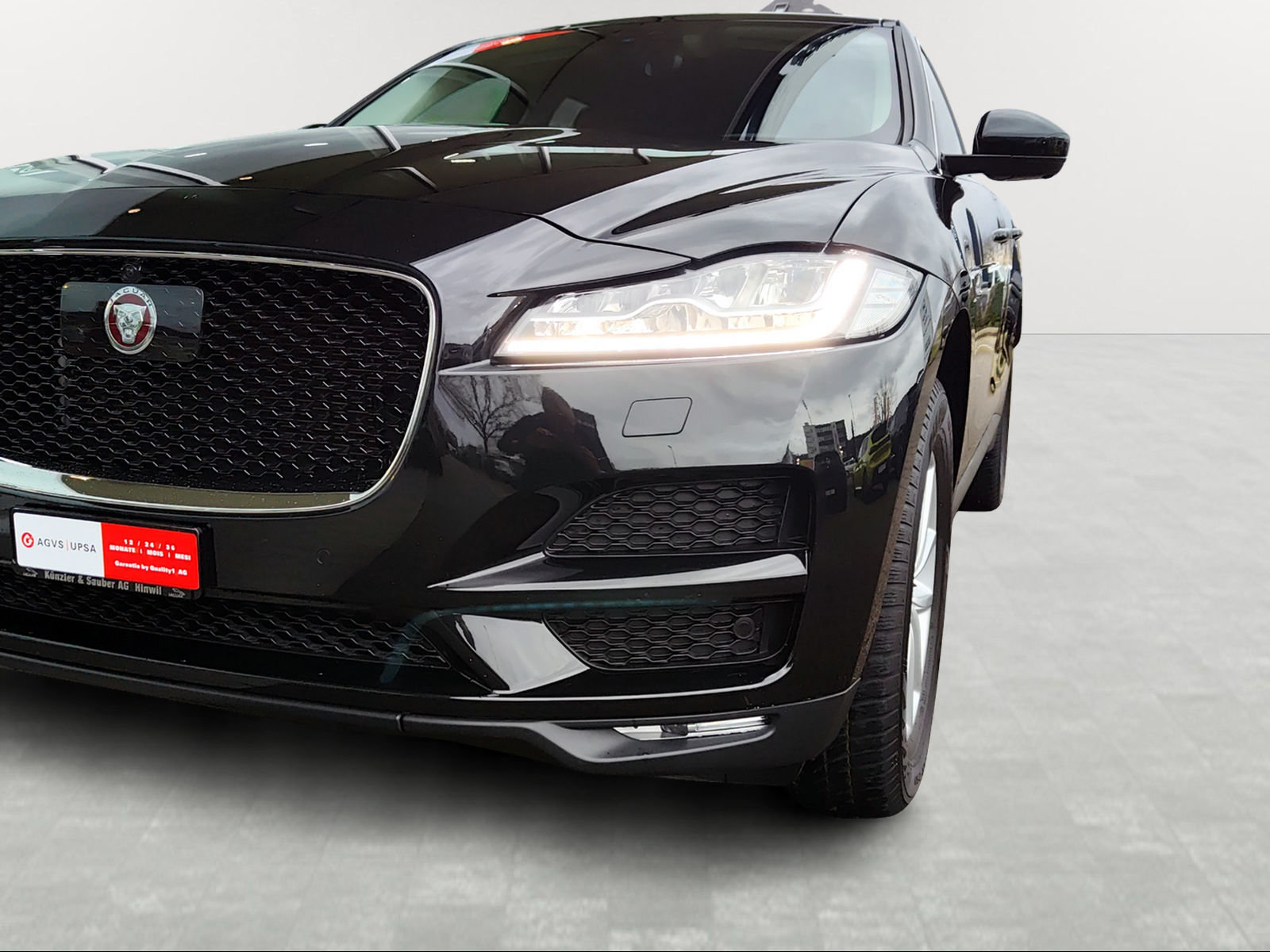 JAGUAR F-Pace 25t 2.0 Portfolio AWD Automatik, Essence, Occasion / Utilisé, Automatique - 4