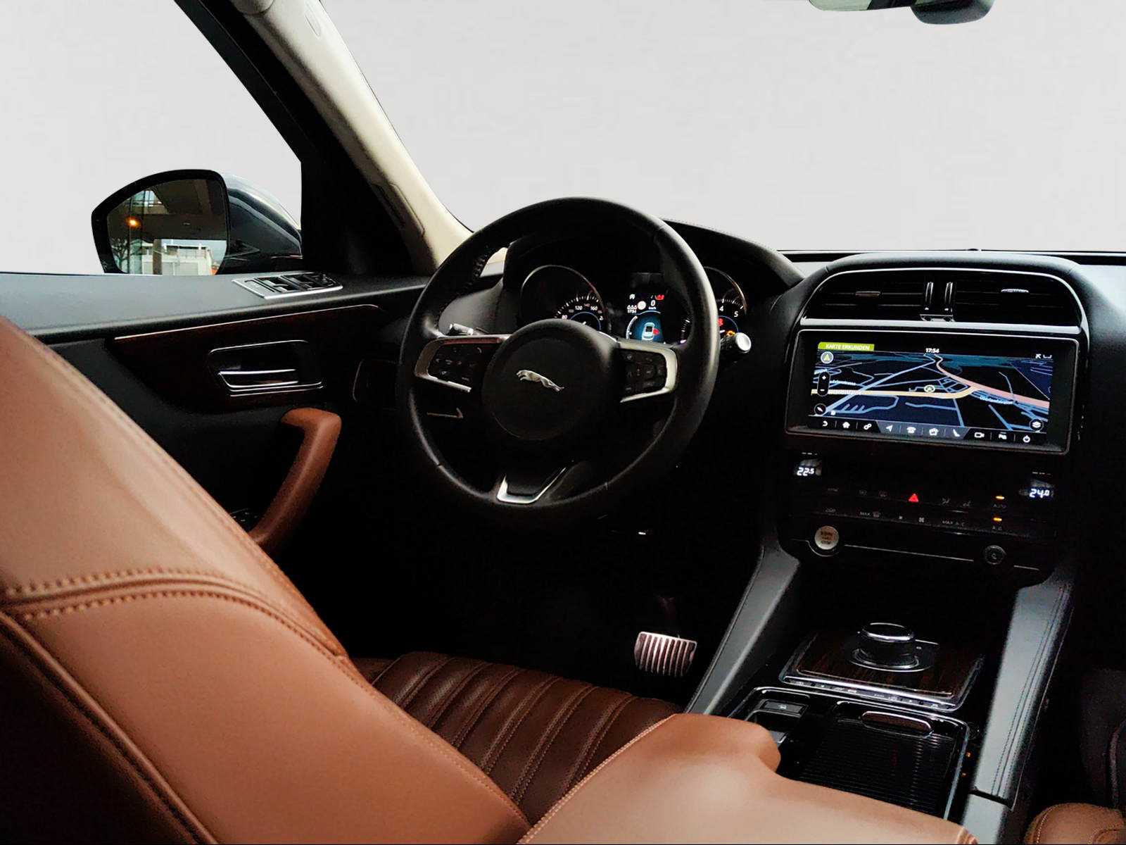 JAGUAR F-Pace 25t 2.0 Portfolio AWD Automatik, Essence, Occasion / Utilisé, Automatique - 6
