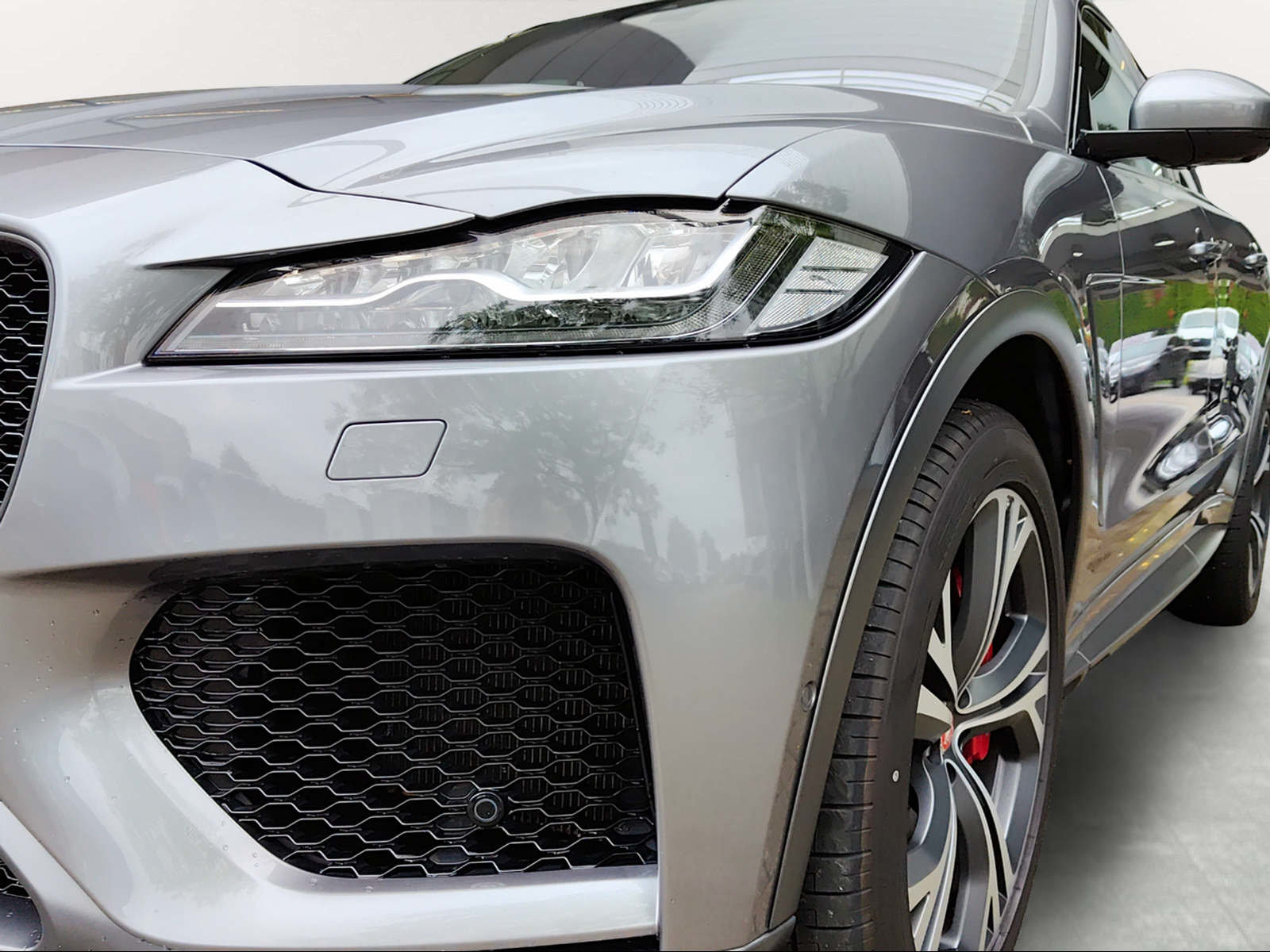 JAGUAR F-Pace 5.0 V8 SVR AWD Automatik, Essence, Occasion / Utilisé, Automatique - 4