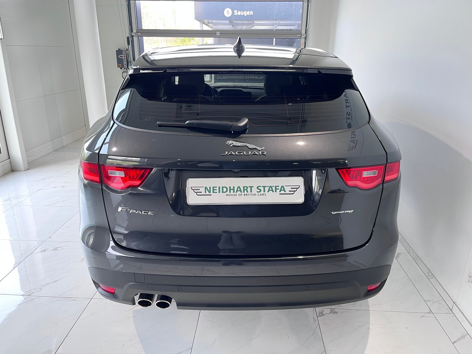 JAGUAR F-Pace 2.0d Prestige AWD Automatik, Diesel, Occasion / Gebraucht, Automatik - 4