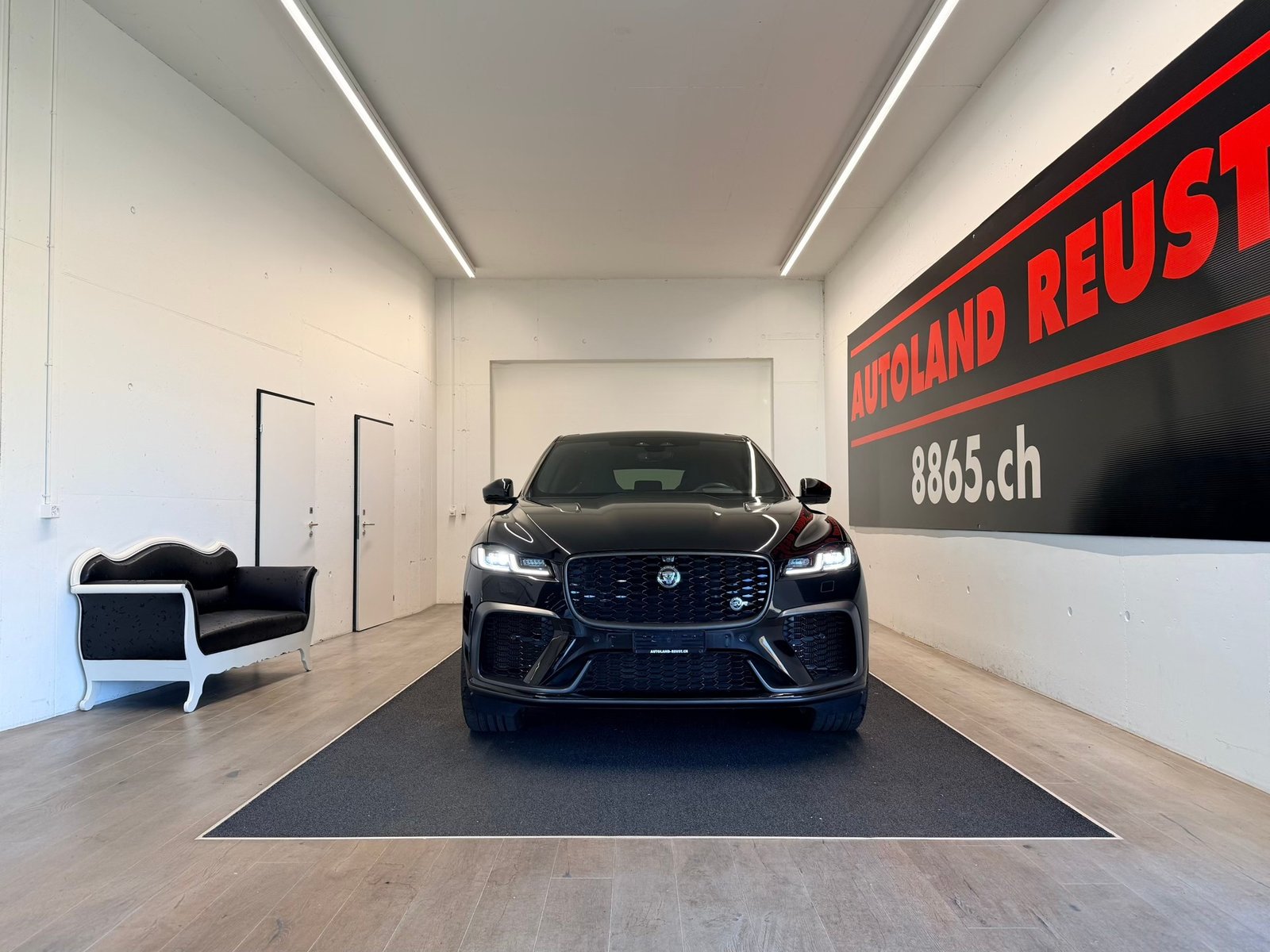 JAGUAR F-Pace 5.0 V8 SVR P550 AWD, Benzin, Occasion / Gebraucht, Automatik - 2