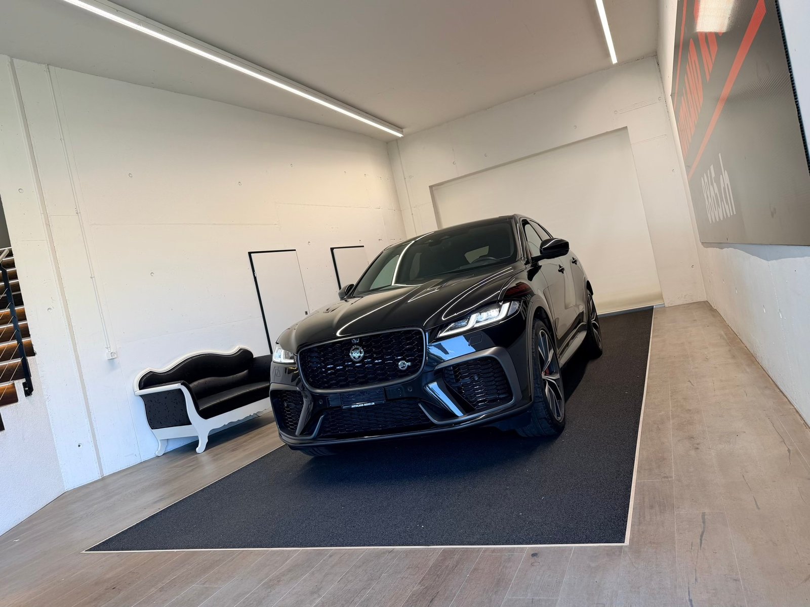 JAGUAR F-Pace 5.0 V8 SVR P550 AWD, Benzin, Occasion / Gebraucht, Automatik - 3
