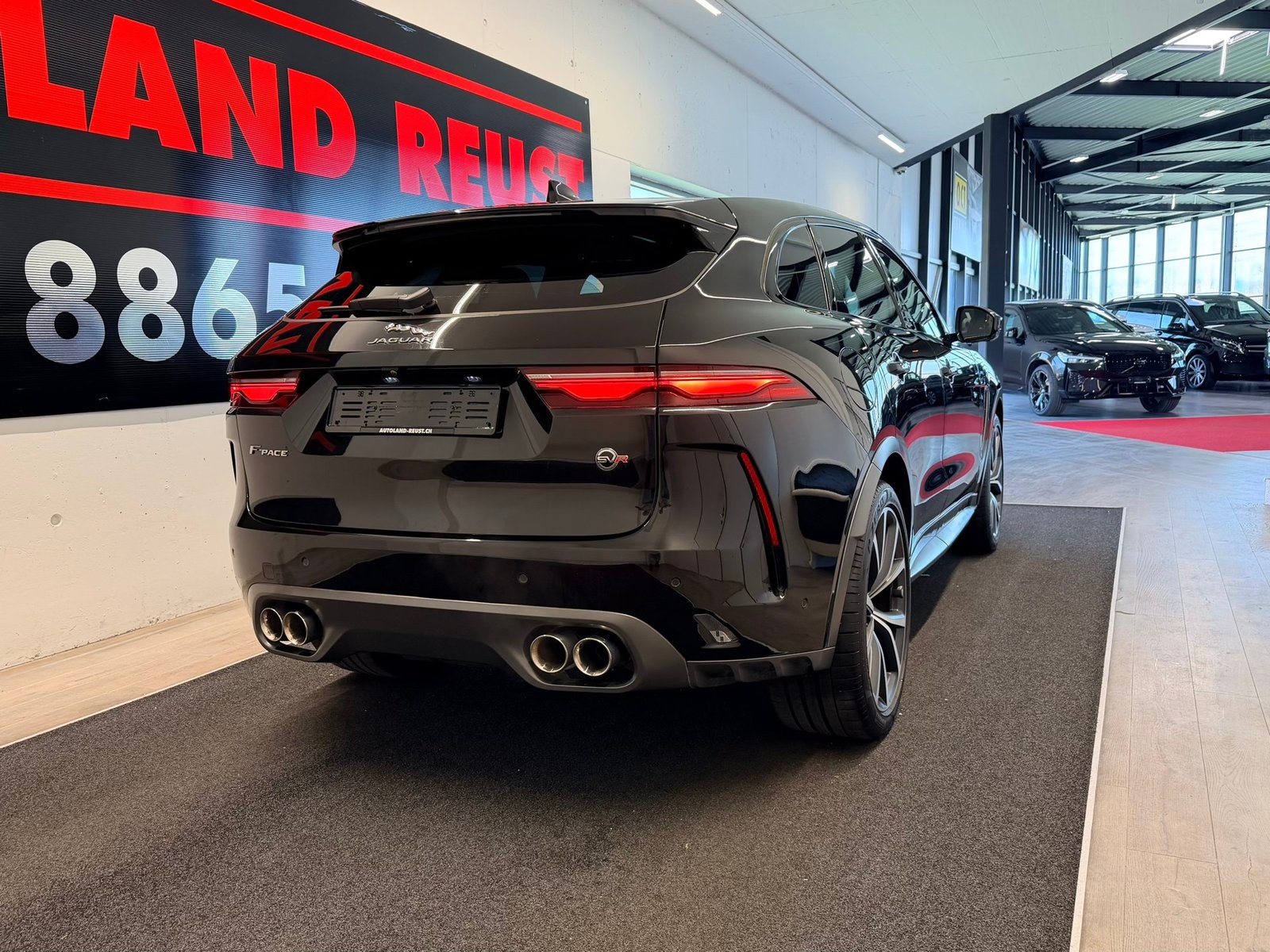 JAGUAR F-Pace 5.0 V8 SVR P550 AWD, Benzin, Occasion / Gebraucht, Automatik - 7