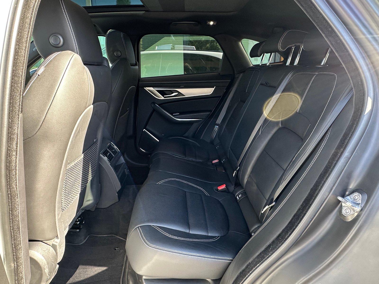JAGUAR F-Pace 2.0 I4 250 R-Dynamic SE AWD, Petrol, Second hand / Used, Automatic - 6