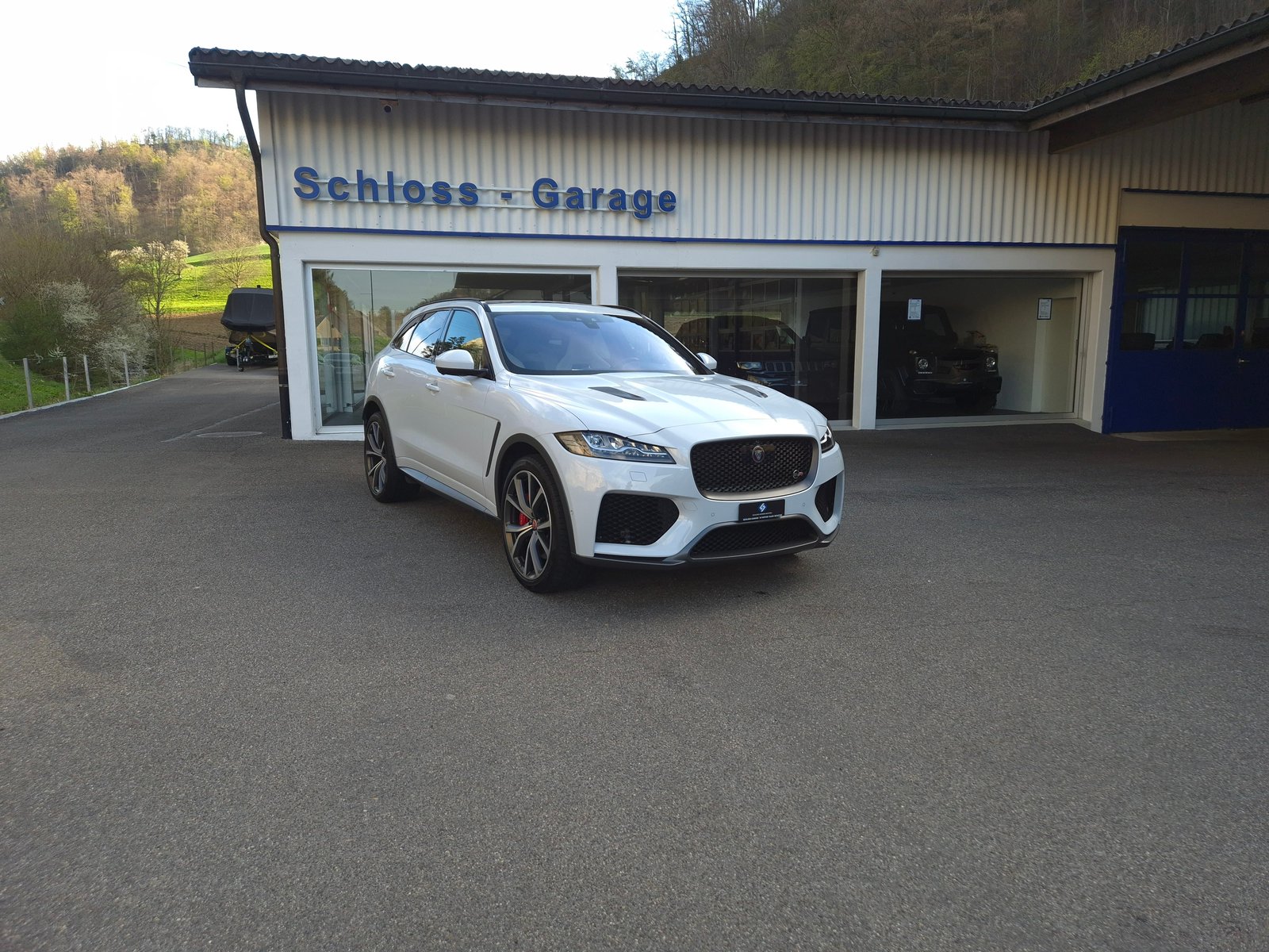JAGUAR F-Pace 5.0 V8 SVR AWD Automatik, Benzin, Occasion / Gebraucht, Automatik - 2