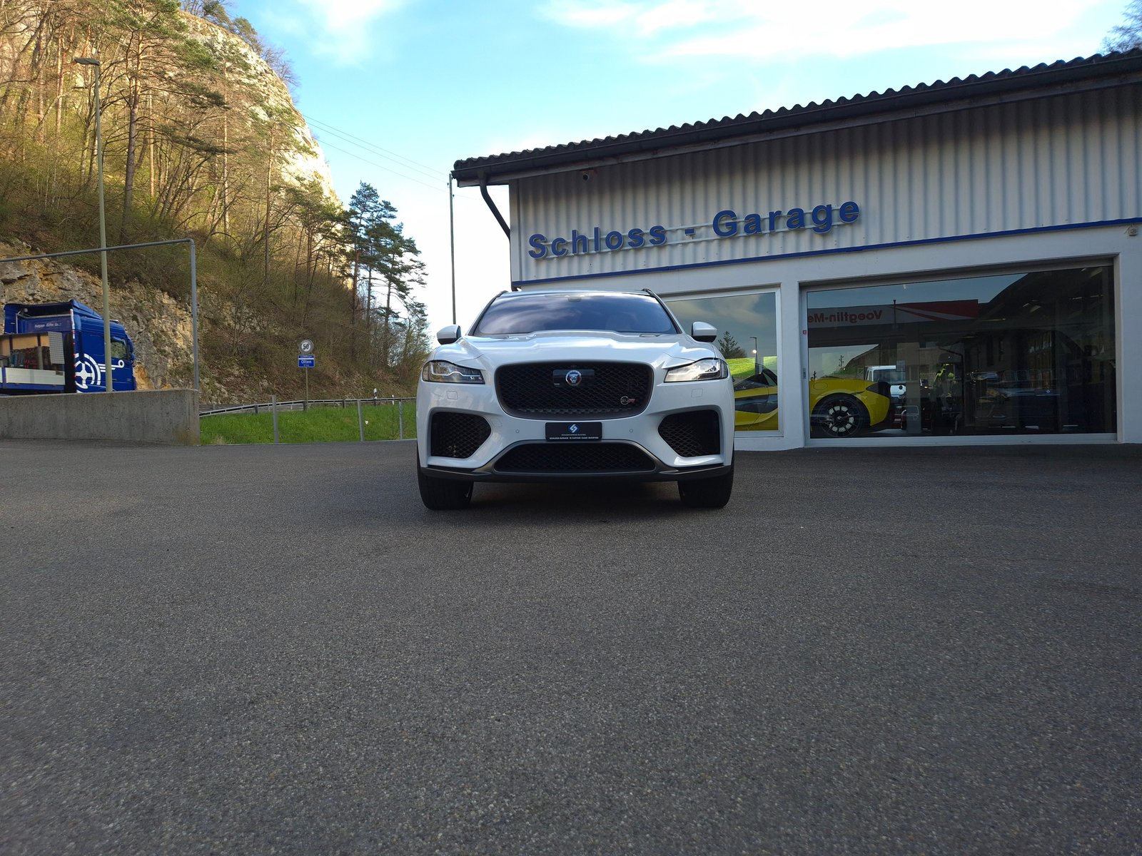 JAGUAR F-Pace 5.0 V8 SVR AWD Automatik, Benzin, Occasion / Gebraucht, Automatik - 4
