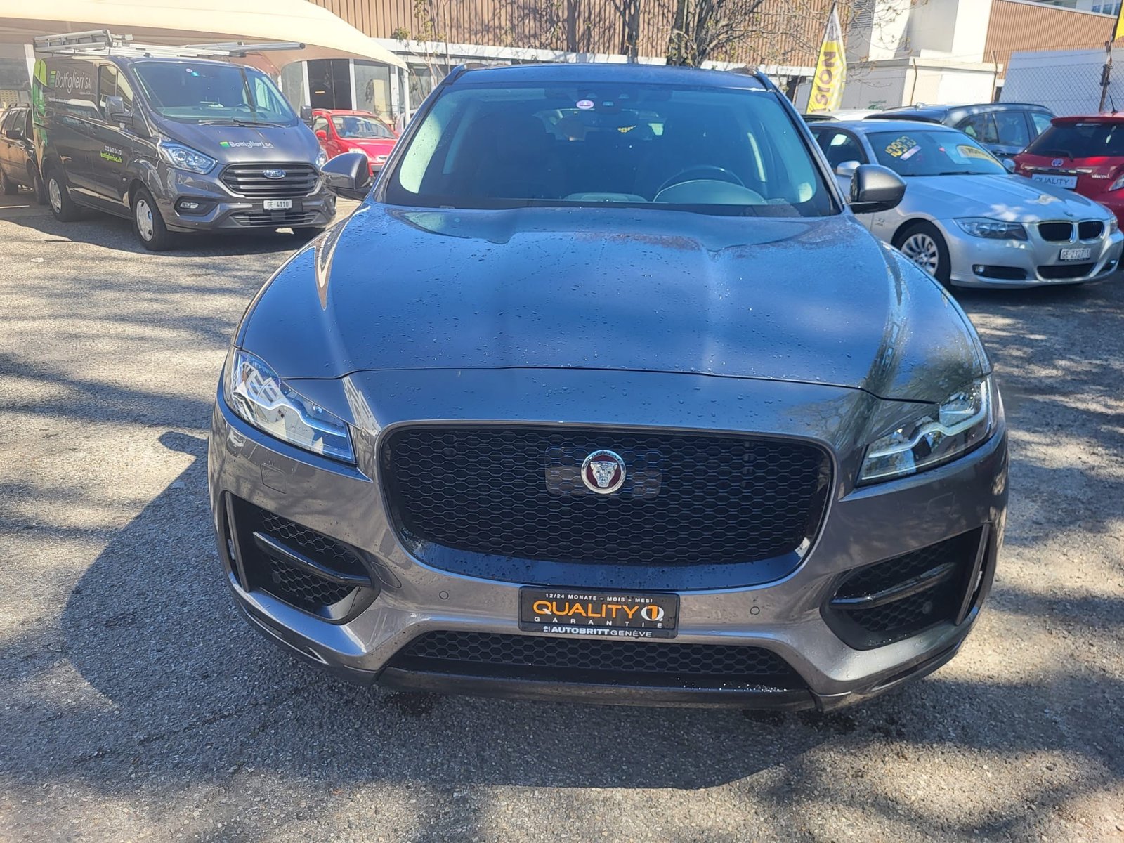 JAGUAR F-Pace 25t 2.0 R-Sport AWD Automatik, Benzin, Occasion / Gebraucht, Automatik - 2