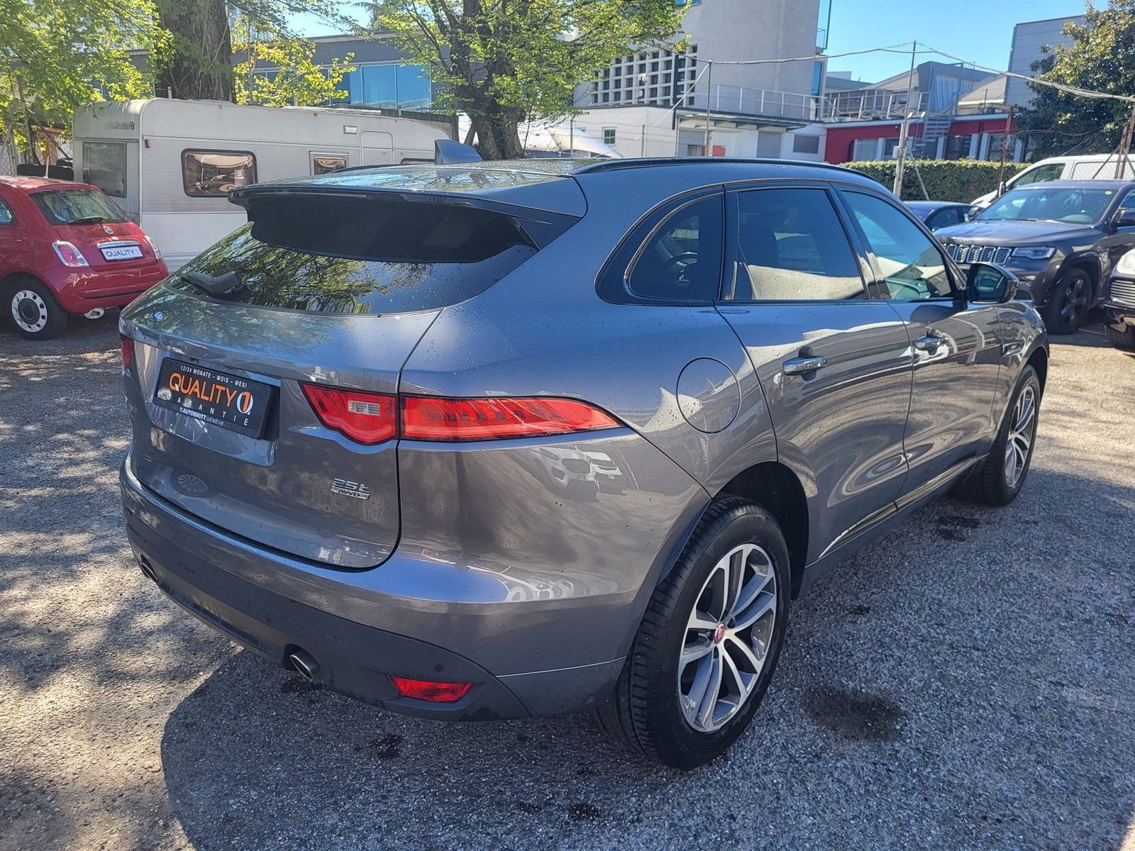 JAGUAR F-Pace 25t 2.0 R-Sport AWD Automatik, Benzin, Occasion / Gebraucht, Automatik - 5