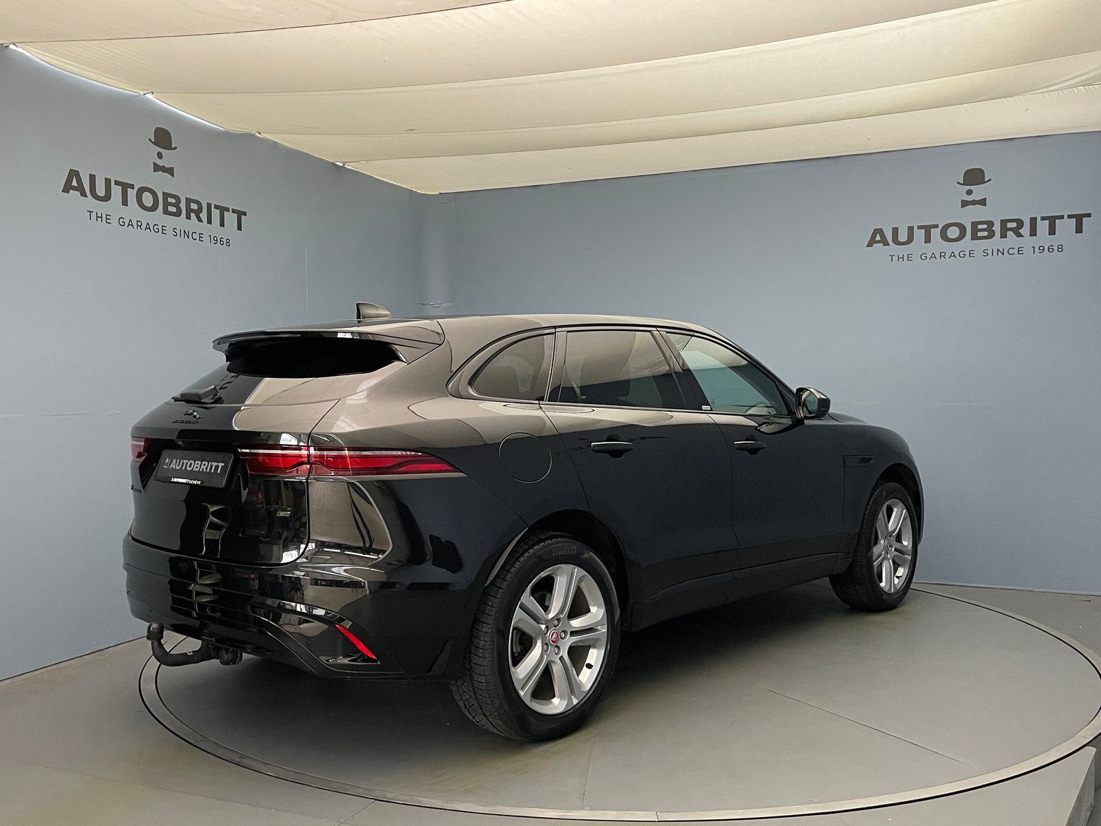 JAGUAR F-Pace 2.0 P400e SE AWD, Plug-in-Hybrid Benzin/Elektro, Occasion / Gebraucht, Automatik - 4
