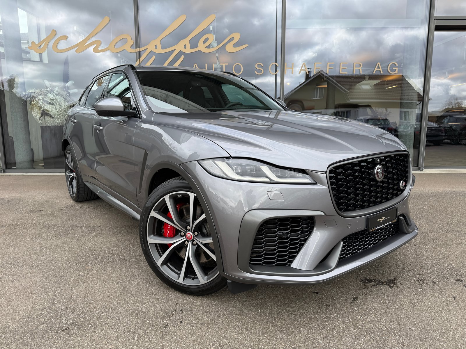 JAGUAR F-Pace 5.0 V8 SVR P550 AWD, Benzin, Occasion / Gebraucht, Automatik - 4