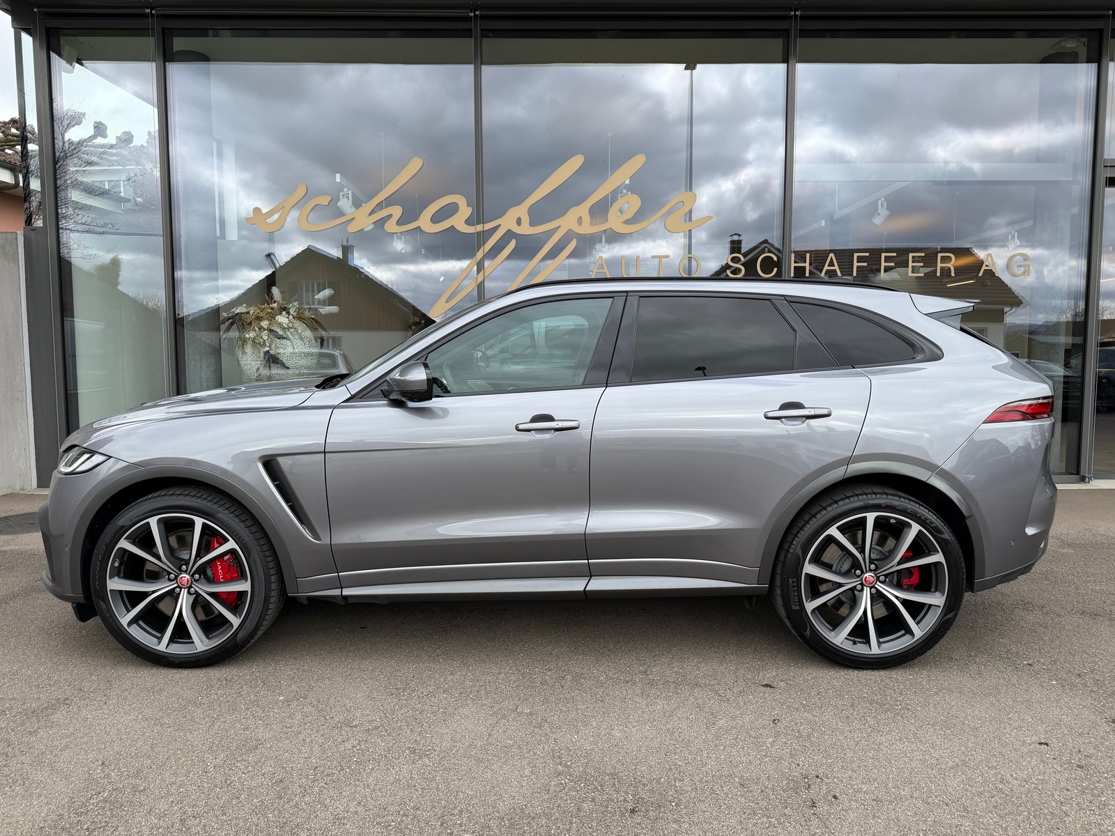 JAGUAR F-Pace 5.0 V8 SVR P550 AWD, Benzin, Occasion / Gebraucht, Automatik - 5