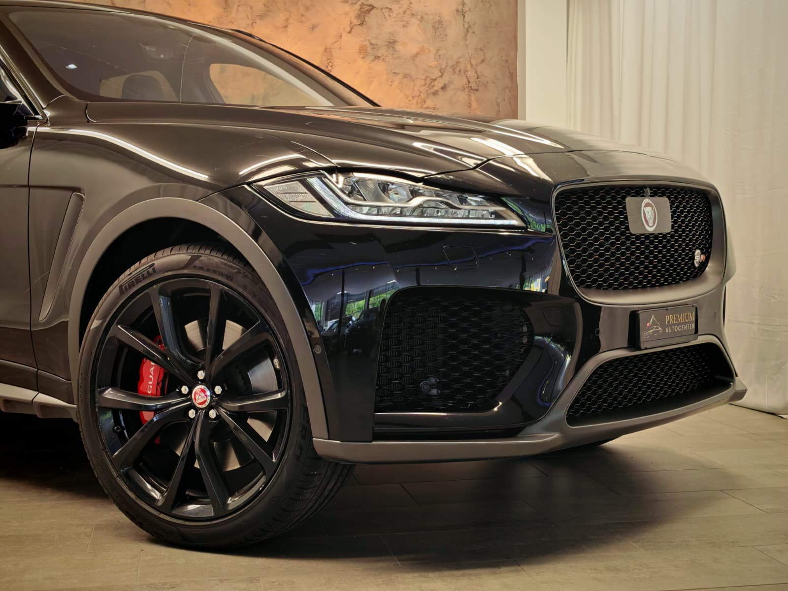 JAGUAR F-Pace 5.0 V8 SVR AWD Automatik *CH Fahrzeug* Panoram, Essence, Occasion / Utilisé, Automatique - 2