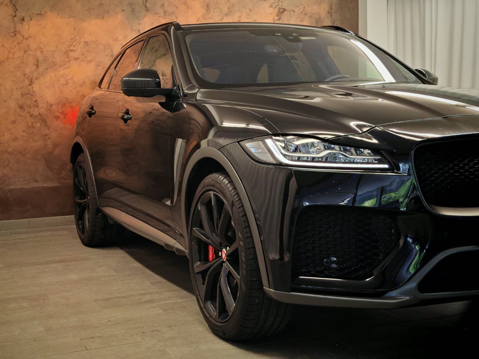 JAGUAR F-Pace 5.0 V8 SVR AWD Automatik *CH Fahrzeug* Panoram, Essence, Occasion / Utilisé, Automatique - 3