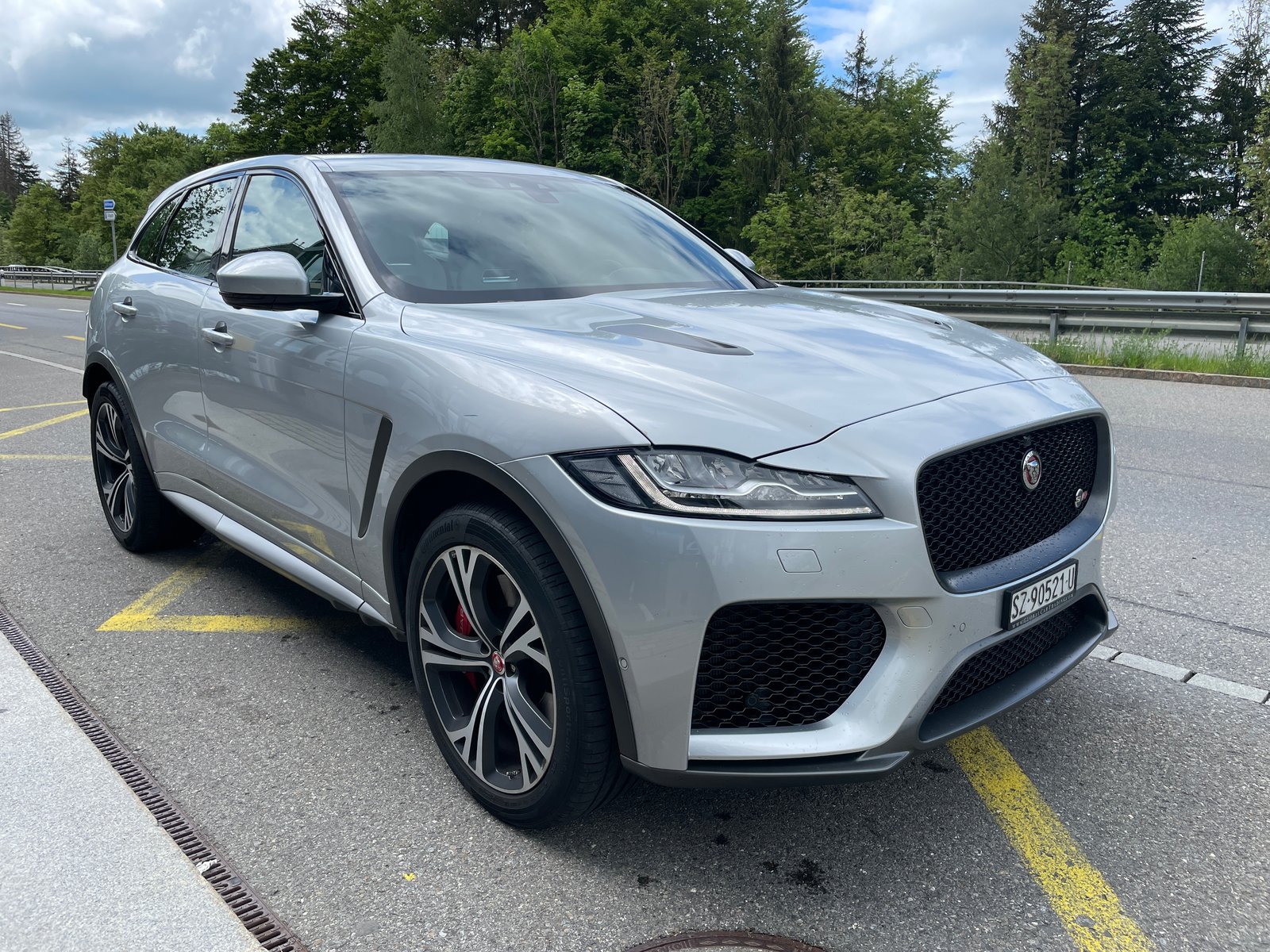 JAGUAR F-Pace 5.0 V8 SVR AWD Automatik, Benzin, Occasion / Gebraucht, Automatik - 3