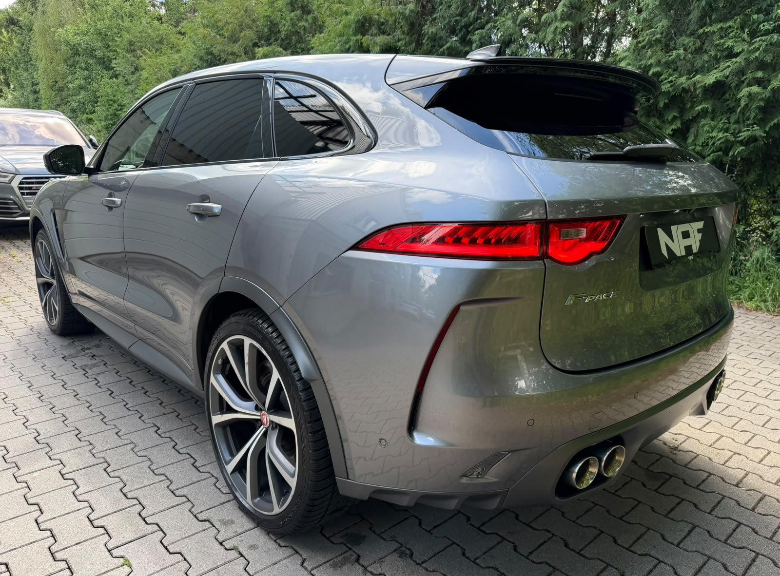 JAGUAR F-Pace 5.0 V8 SVR AWD Automatik, Essence, Occasion / Utilisé, Automatique - 3