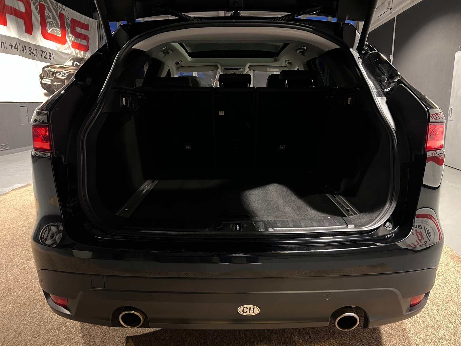JAGUAR F-Pace 30t 2.0 Prestige AWD Automatik, Benzin, Occasion / Gebraucht, Automatik - 5