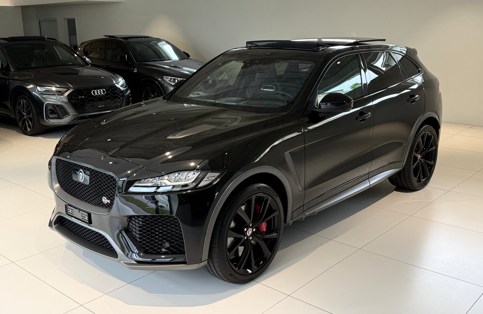 JAGUAR F-Pace 5.0 V8 SVR AWD Automatik ***CH-Fahrzeug aus 1., Benzin, Occasion / Gebraucht, Automatik - 5