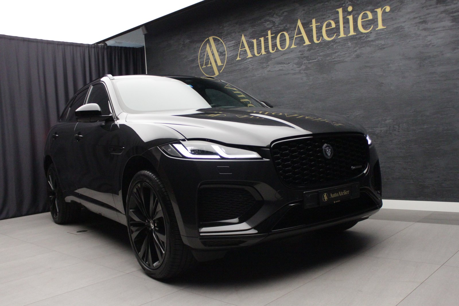 JAGUAR F-Pace 3.0 P400 Sport MHEV AWD, Mild-Hybrid Benzin/Elektro, Occasion / Gebraucht, Automatik - 4